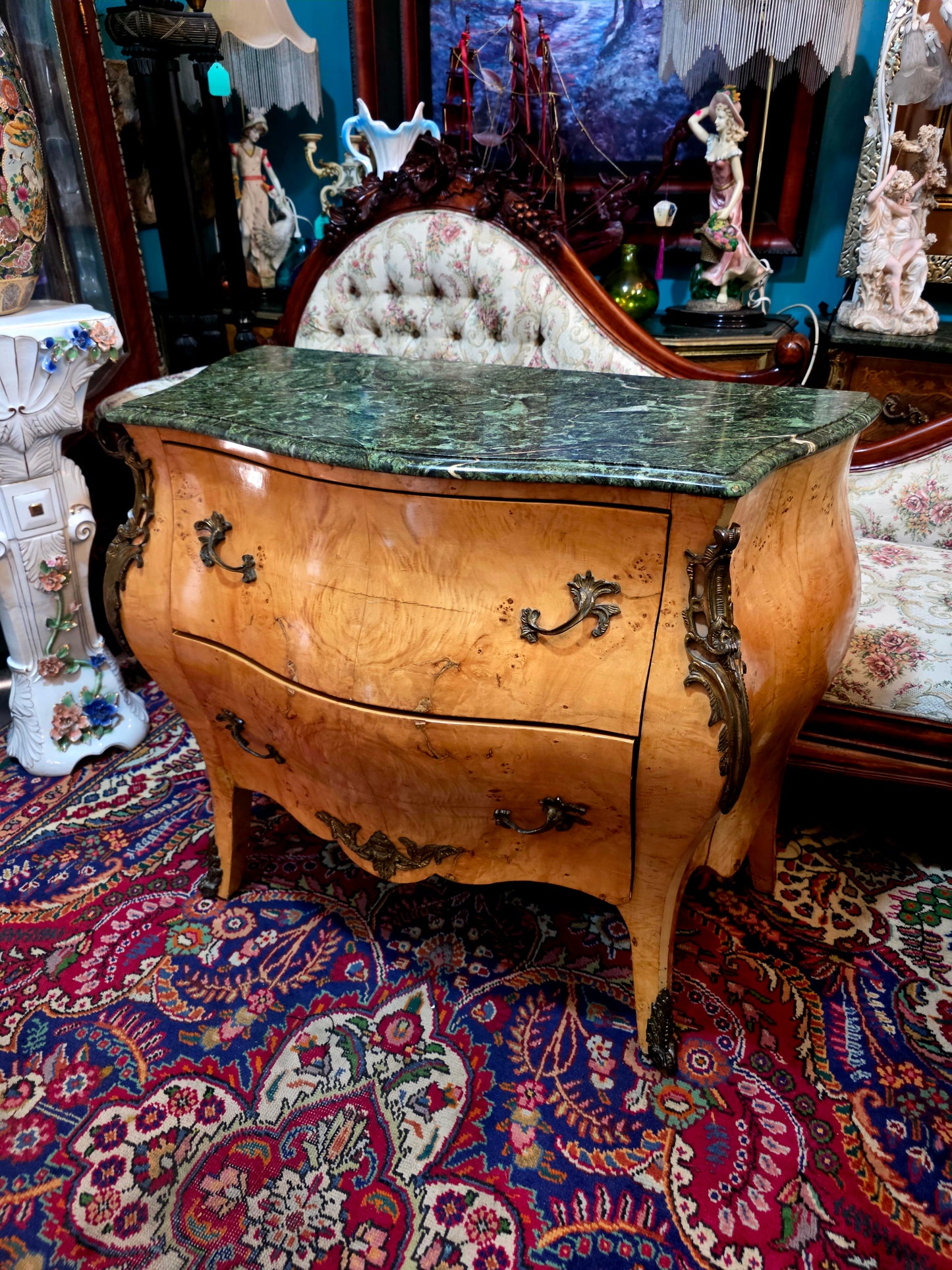 ✨ Bombe frances con cubierta de mármol y herrajes en bronce dorado 🇫🇷