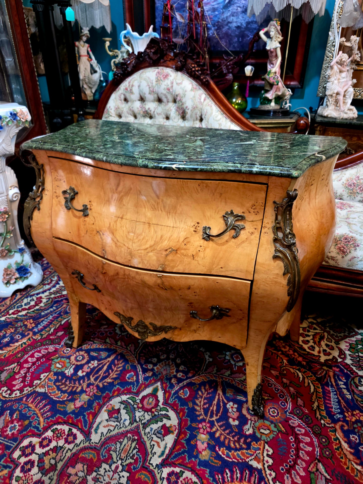 ✨ Bombe frances con cubierta de mármol y herrajes en bronce dorado 🇫🇷