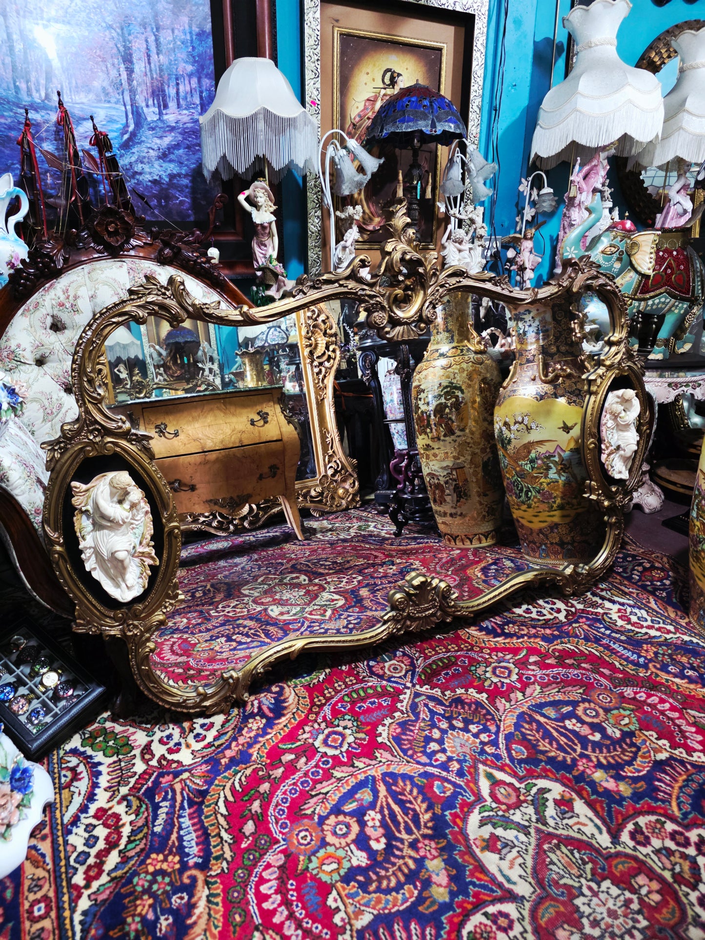 🩷Espejo Rococó con Relieve de Pareja Romántica – Tesoro Exclusivo en Rosarito Antiques 🩷