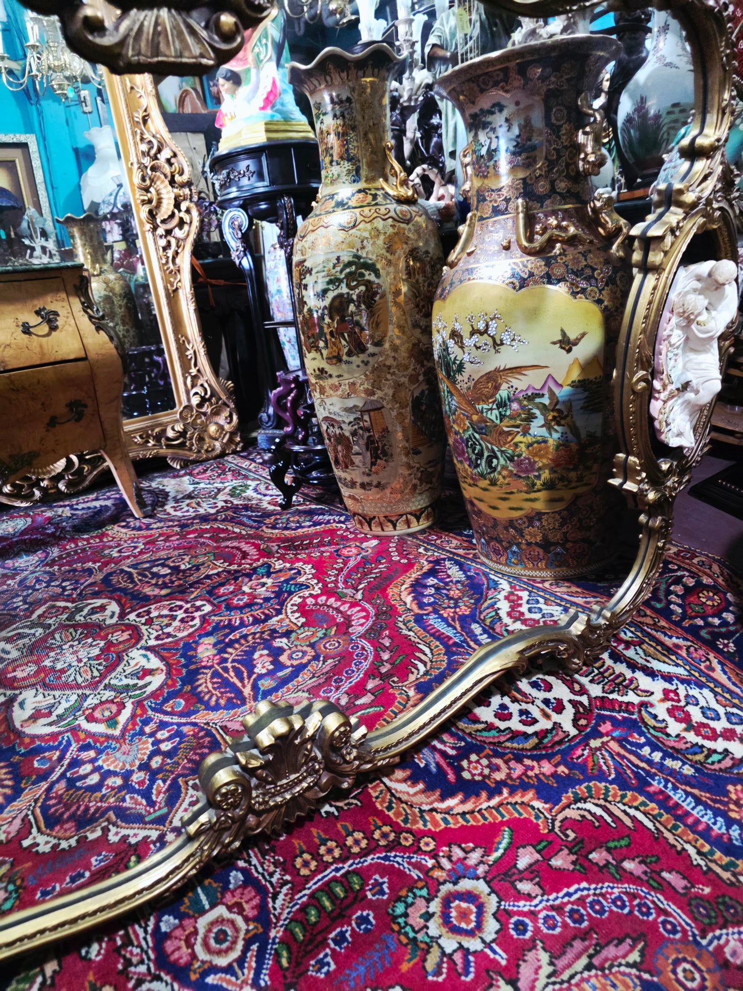 🩷Espejo Rococó con Relieve de Pareja Romántica – Tesoro Exclusivo en Rosarito Antiques 🩷