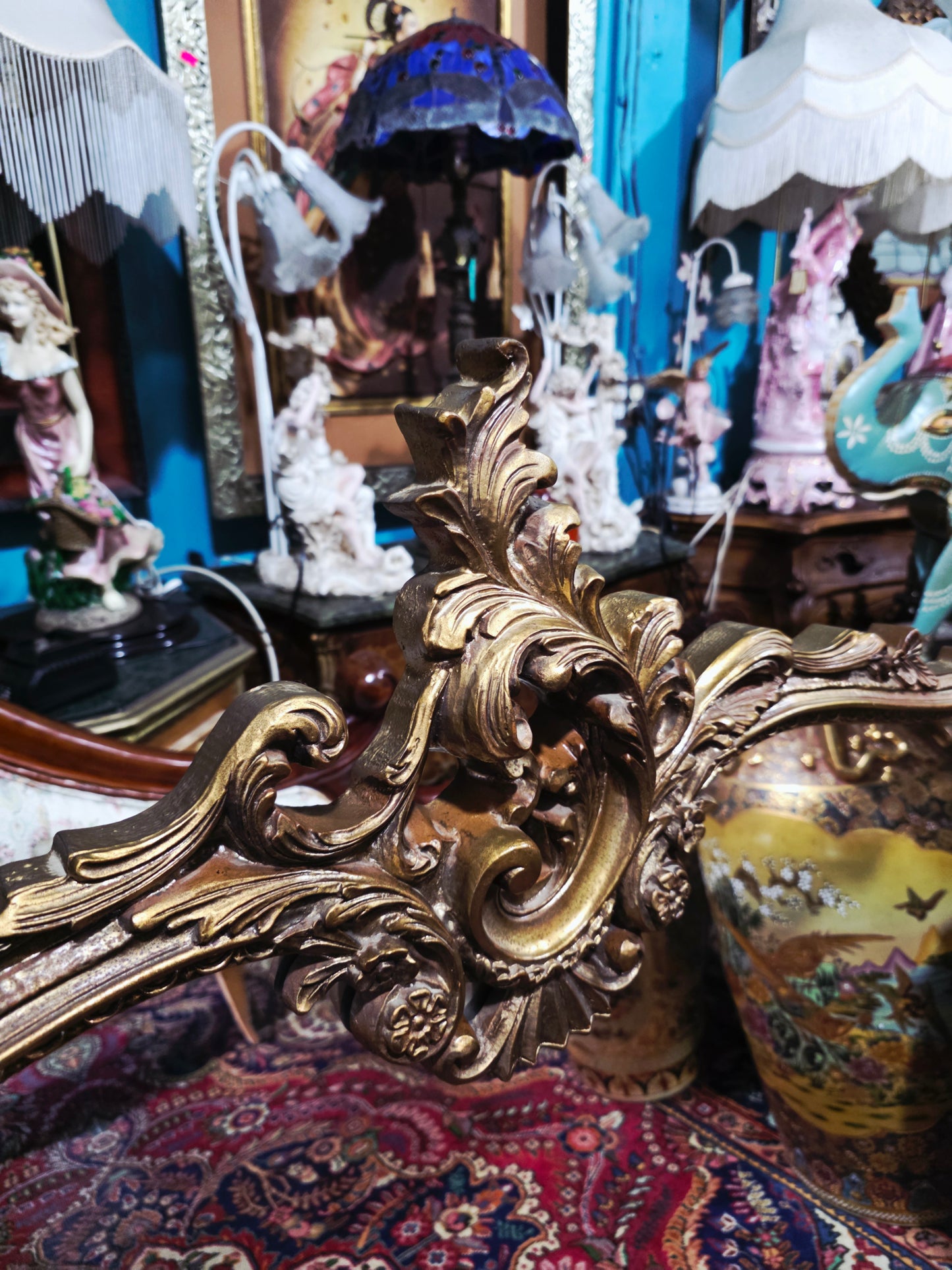 🩷Espejo Rococó con Relieve de Pareja Romántica – Tesoro Exclusivo en Rosarito Antiques 🩷