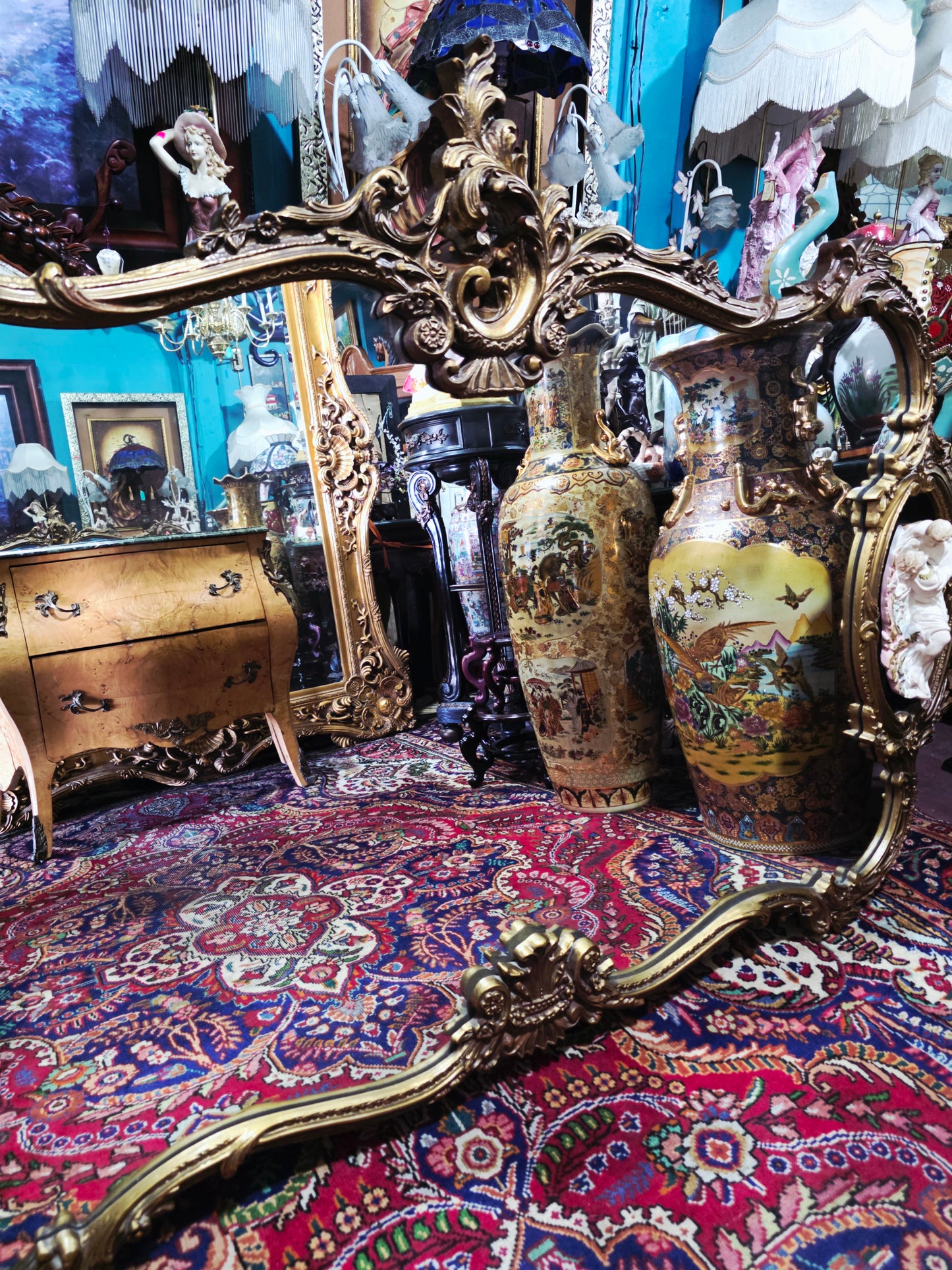 🩷Espejo Rococó con Relieve de Pareja Romántica – Tesoro Exclusivo en Rosarito Antiques 🩷