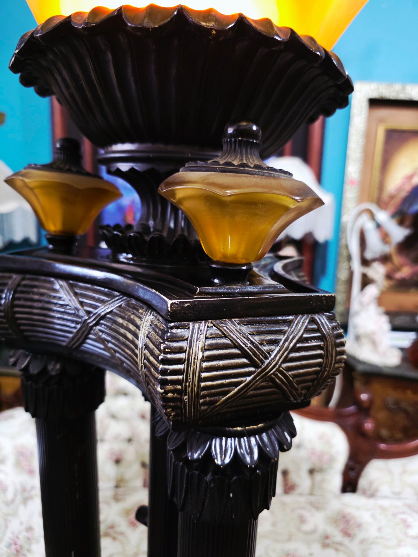 🌟 Par de Lámparas de Piso Estilo Antorcha - Elegancia Exclusiva en Rosarito Antiques 🌟