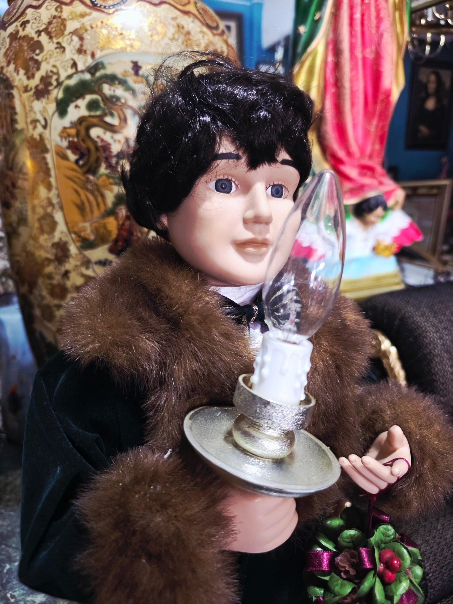 🎄 Victorian Boy Telco Motionette with Light – Animated Christmas Elegance 🎁