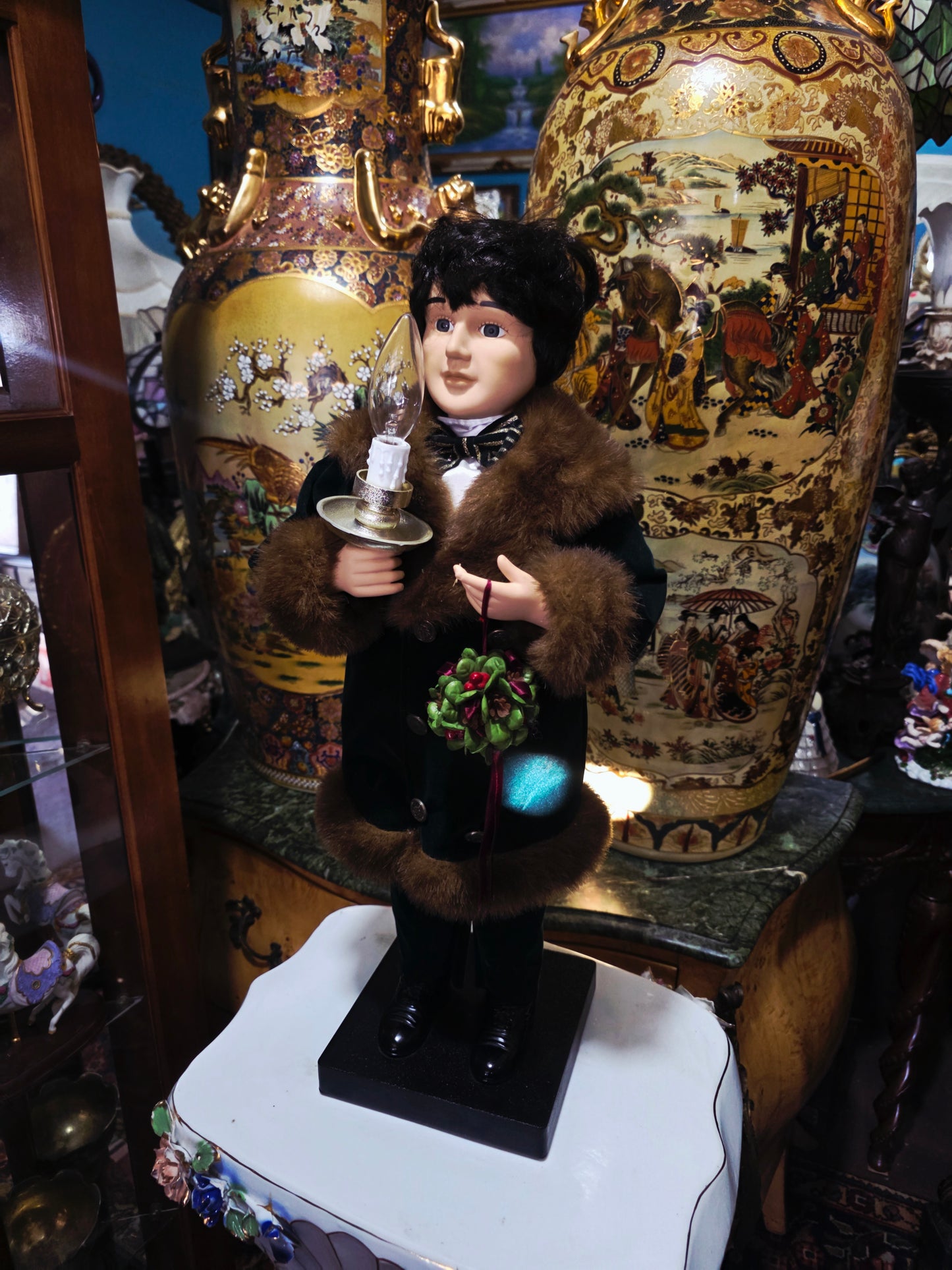 🎄 Victorian Boy Telco Motionette with Light – Animated Christmas Elegance 🎁