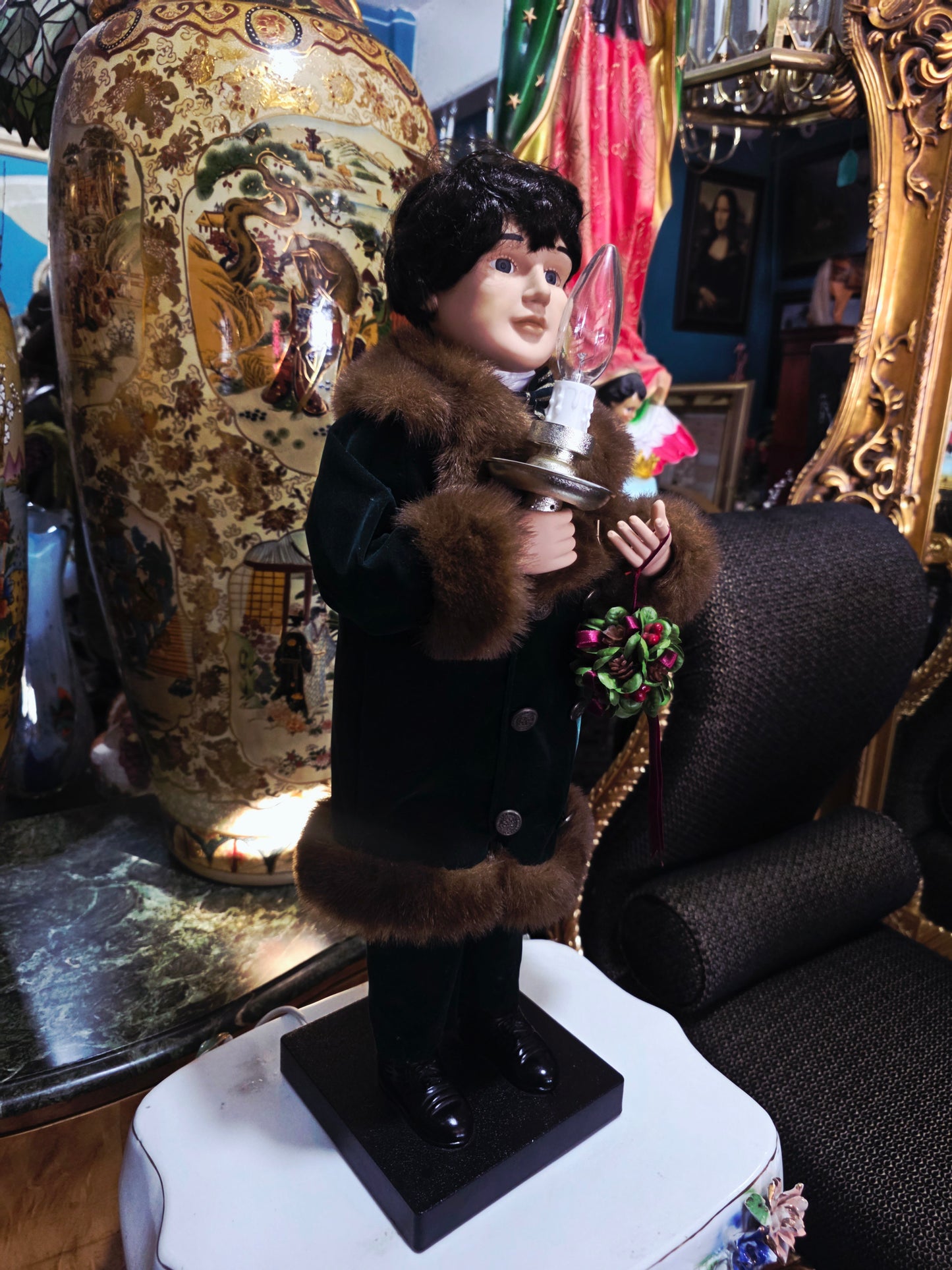 🎄 Victorian Boy Telco Motionette with Light – Animated Christmas Elegance 🎁