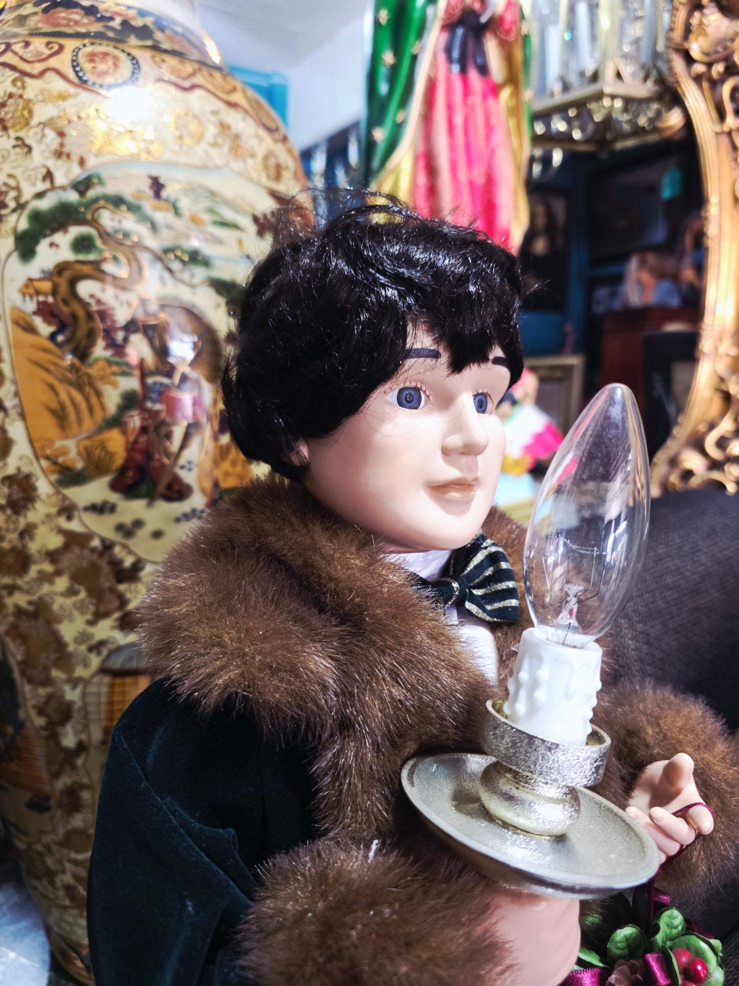 🎄 Victorian Boy Telco Motionette with Light – Animated Christmas Elegance 🎁