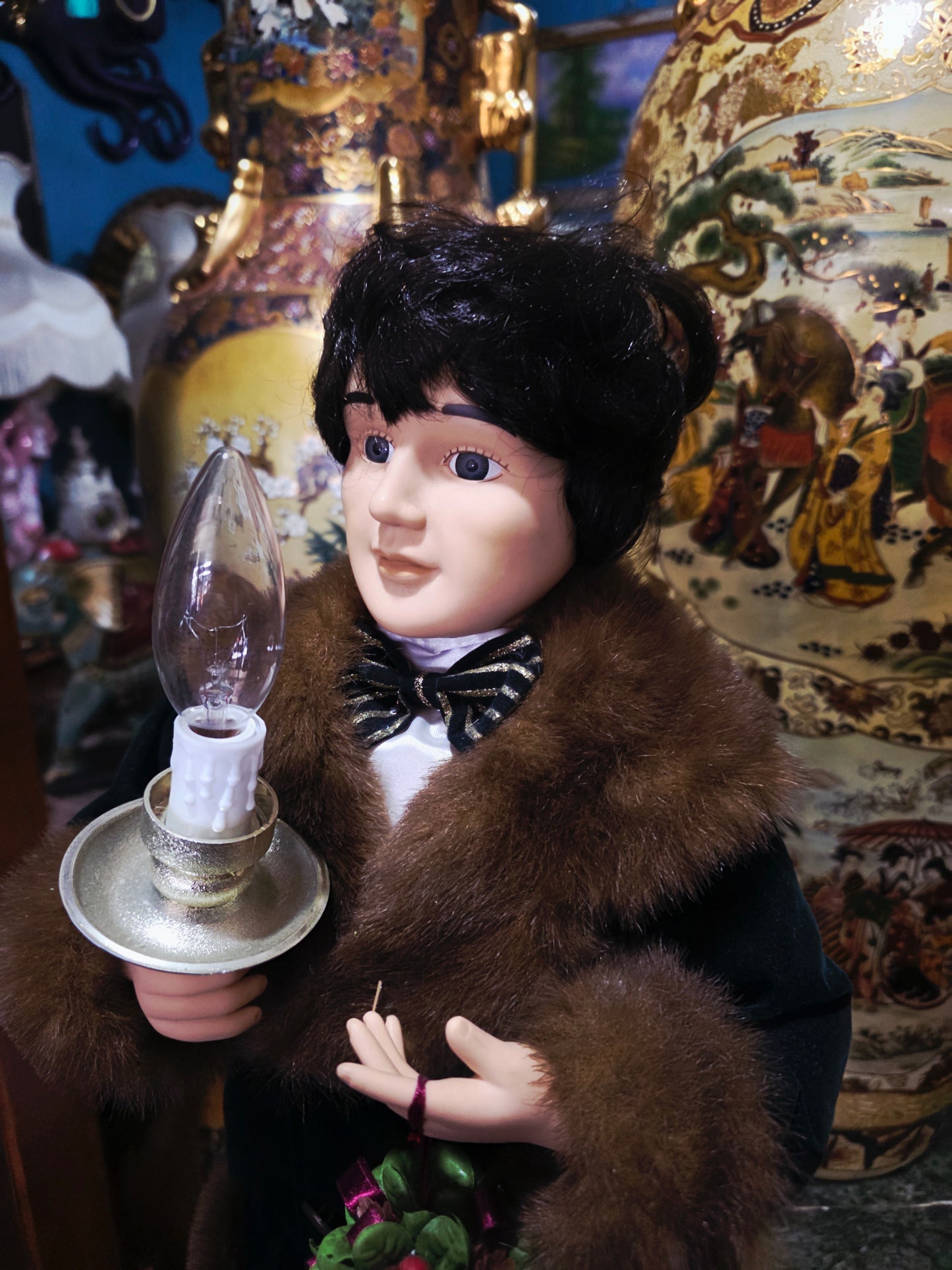 🎄 Victorian Boy Telco Motionette with Light – Animated Christmas Elegance 🎁