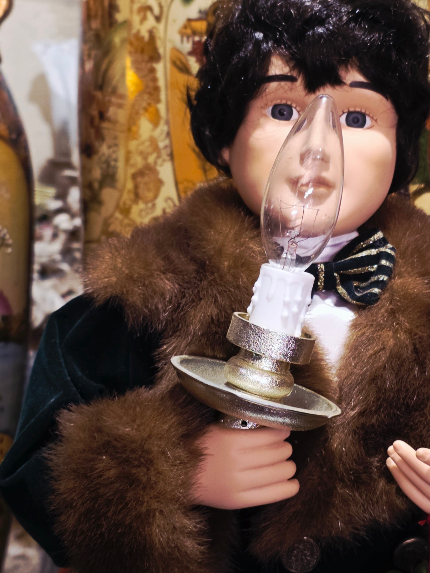 🎄 Victorian Boy Telco Motionette with Light – Animated Christmas Elegance 🎁