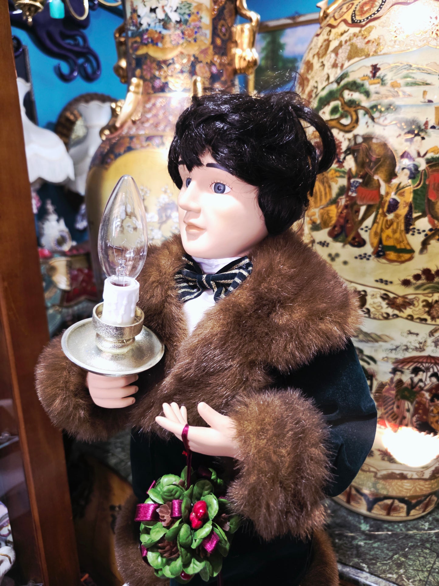 🎄 Victorian Boy Telco Motionette with Light – Animated Christmas Elegance 🎁