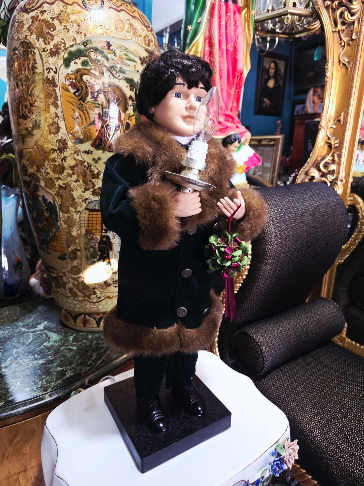 🎄 Victorian Boy Telco Motionette with Light – Animated Christmas Elegance 🎁