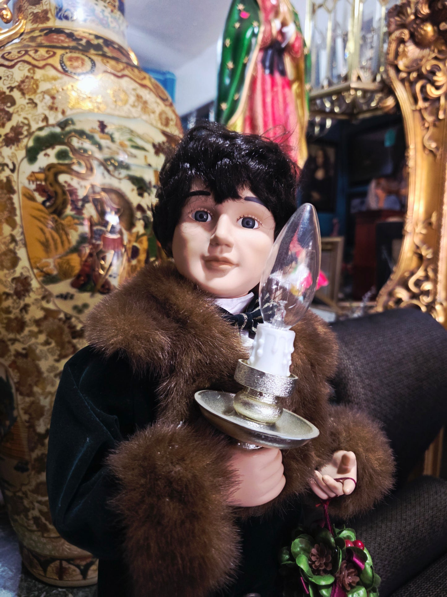 🎄 Victorian Boy Telco Motionette with Light – Animated Christmas Elegance 🎁