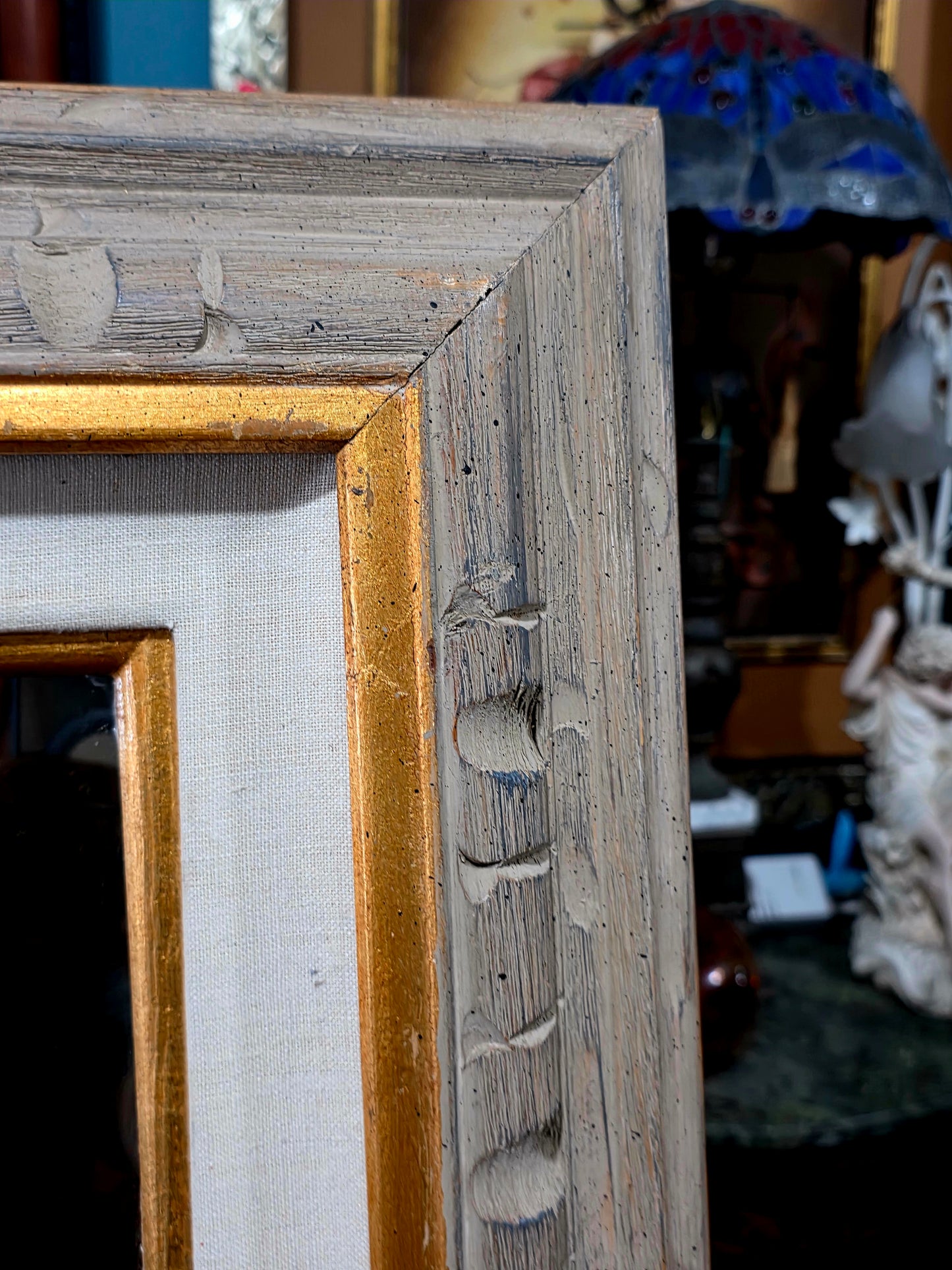 🪞 Mirror with Wooden Frame – Timeless Reflection with Gold Leaf ✨