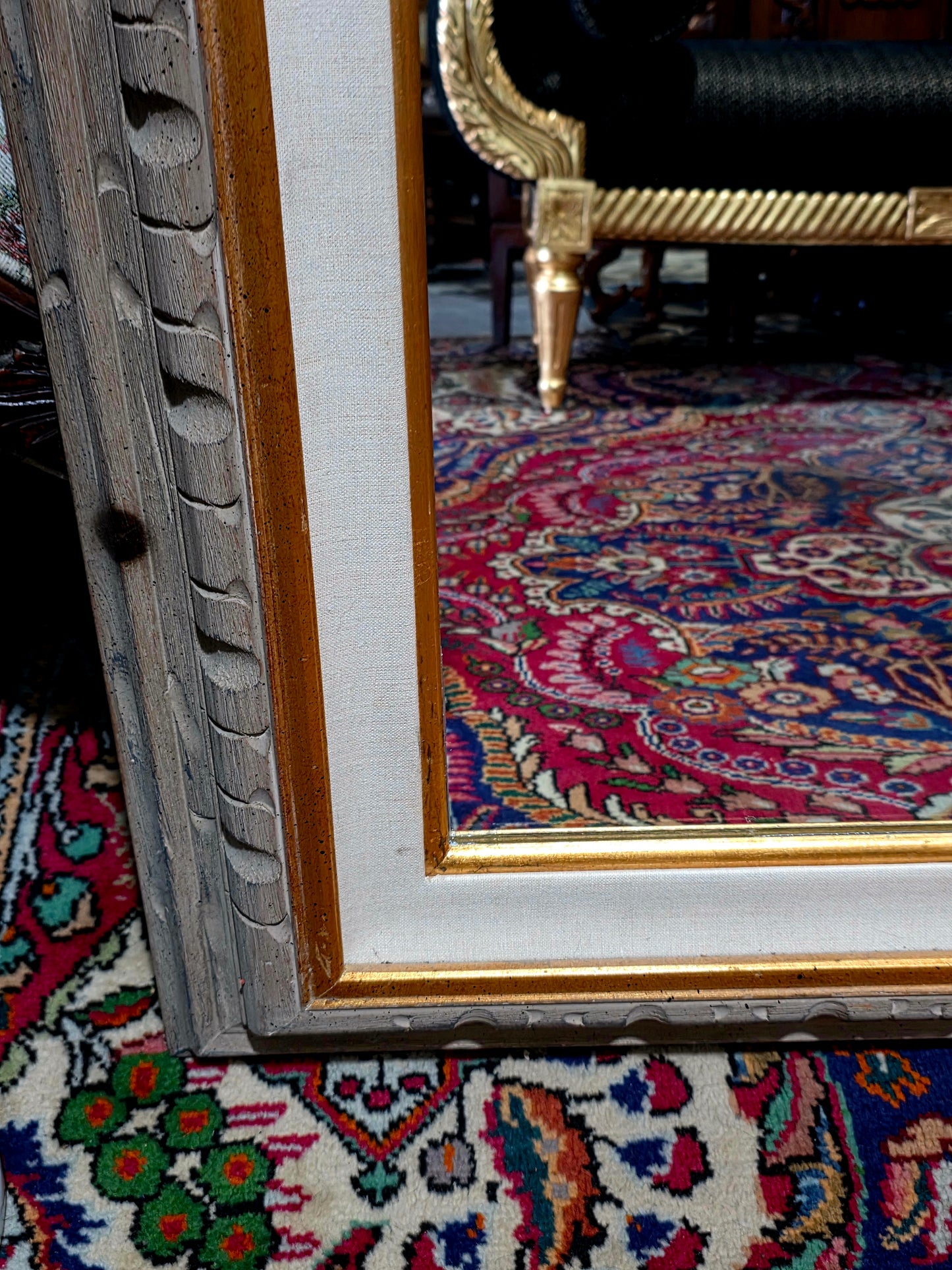 🪞 Mirror with Wooden Frame – Timeless Reflection with Gold Leaf ✨