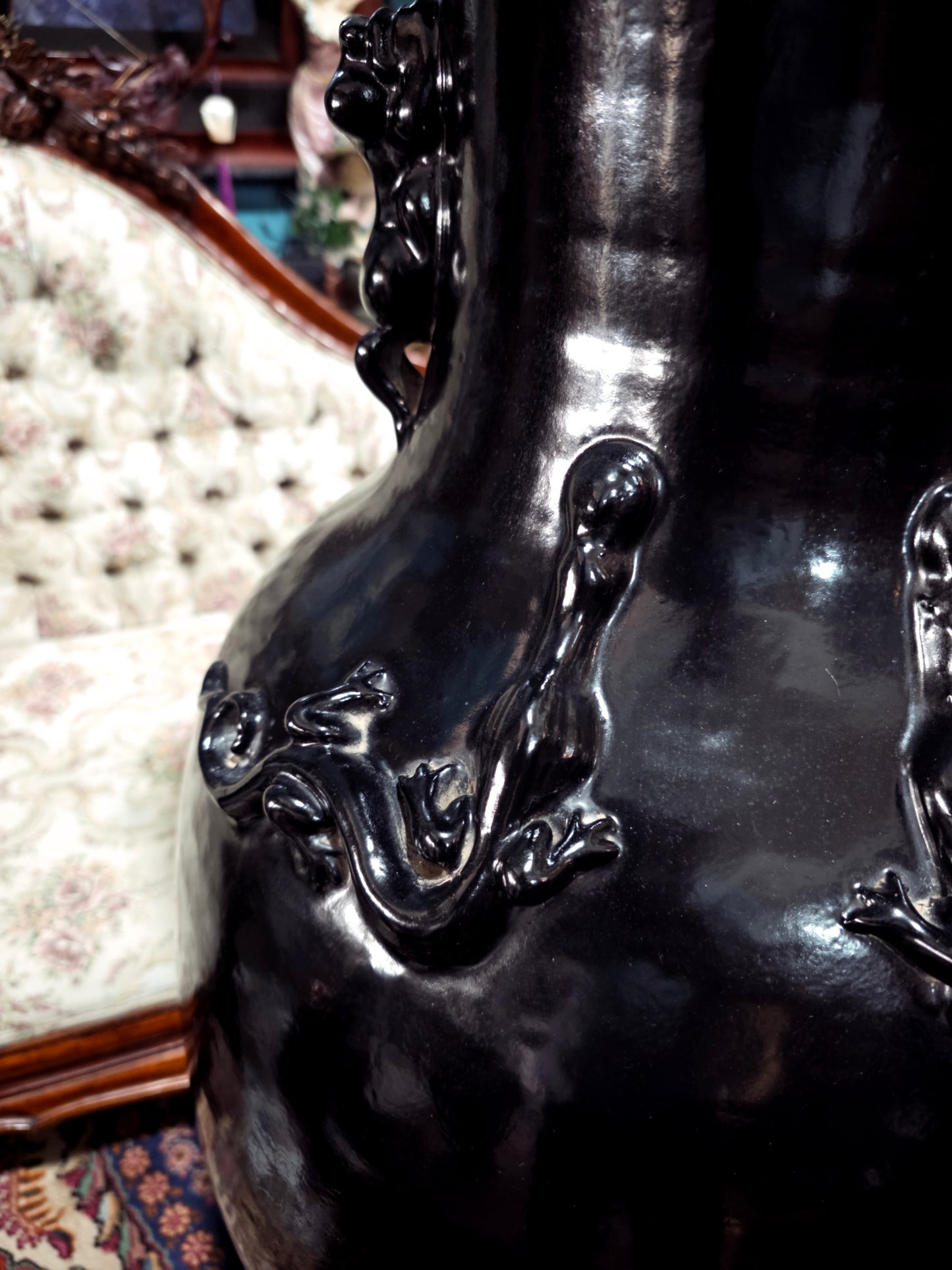 🖤 Par de Jarrones Orientales en Fibra de Vidrio con Base de Madera 🖤