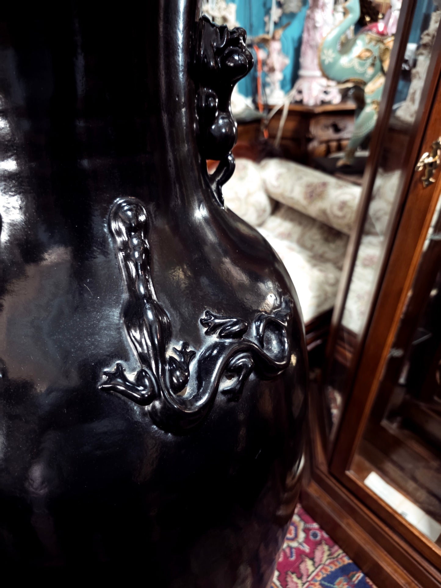 🖤 Par de Jarrones Orientales en Fibra de Vidrio con Base de Madera 🖤