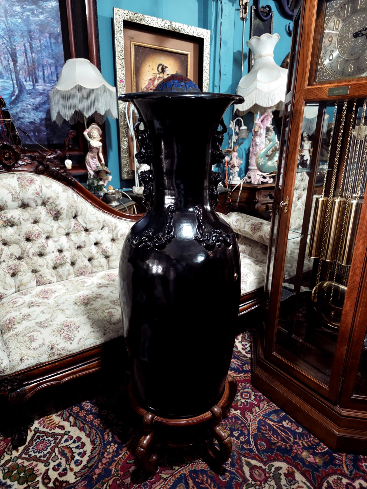 🖤 Par de Jarrones Orientales en Fibra de Vidrio con Base de Madera 🖤