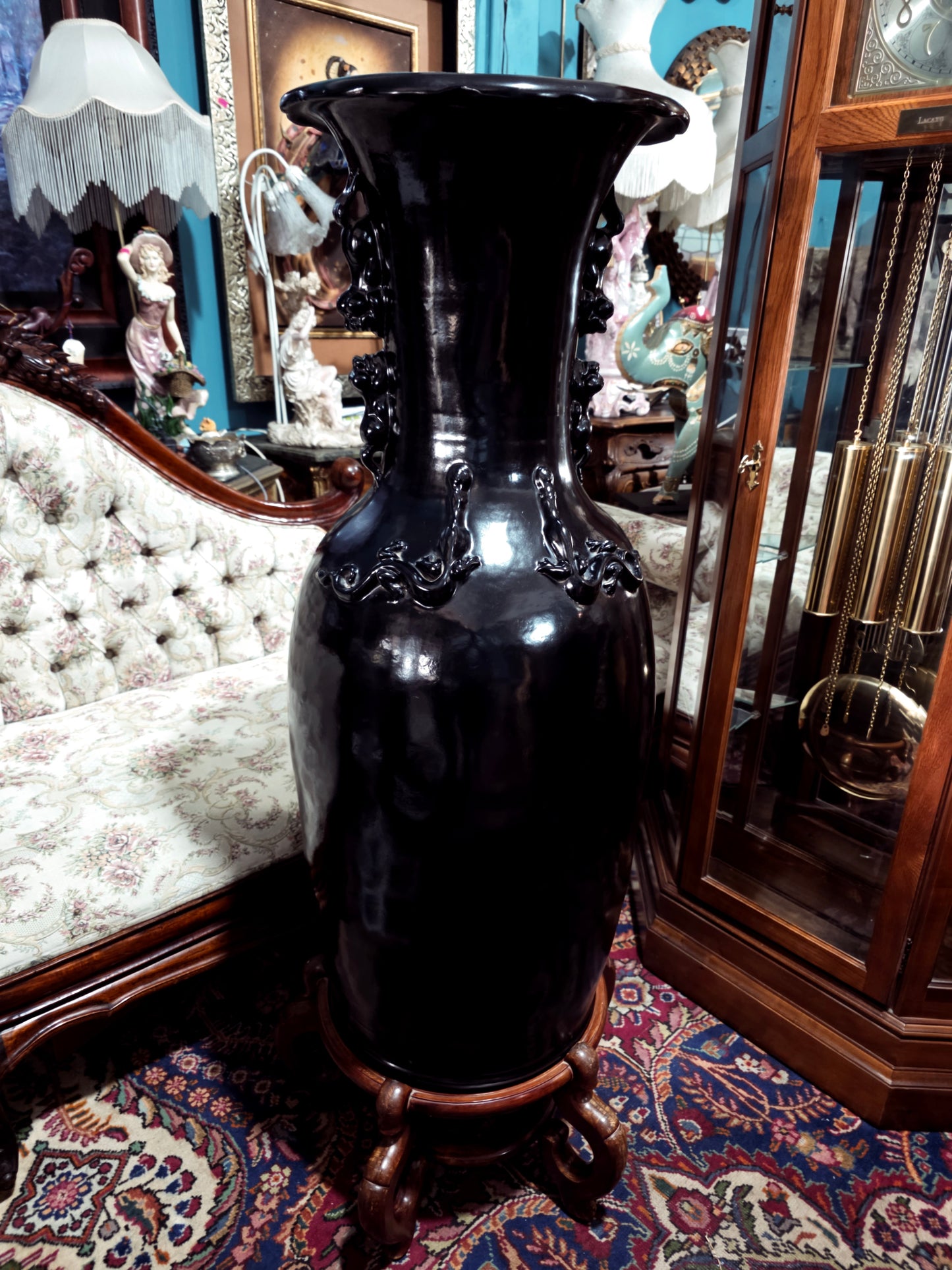 🖤 Par de Jarrones Orientales en Fibra de Vidrio con Base de Madera 🖤