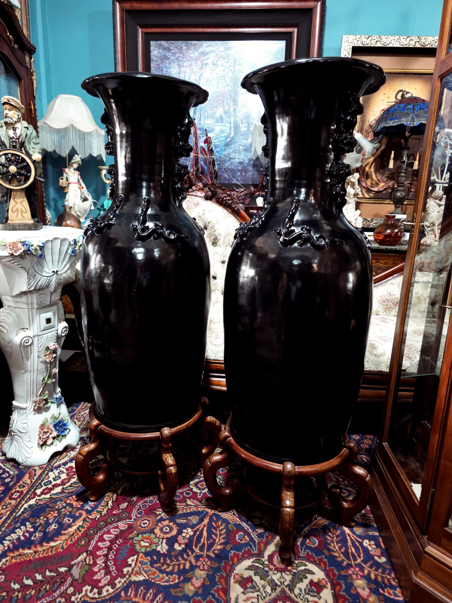 🖤 Par de Jarrones Orientales en Fibra de Vidrio con Base de Madera 🖤