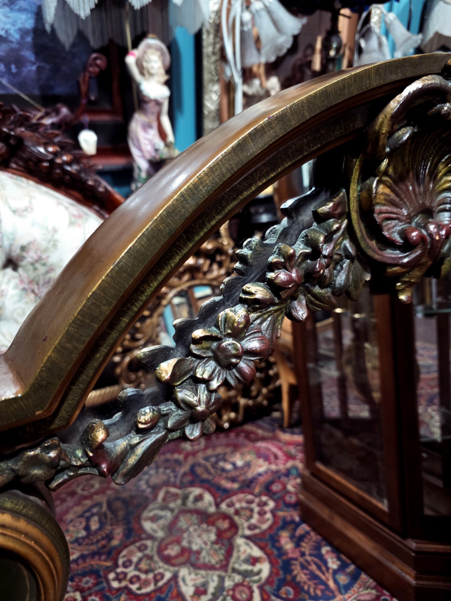 🕊️ Reflejo de Nobleza: Espejo John Richard 🕊️