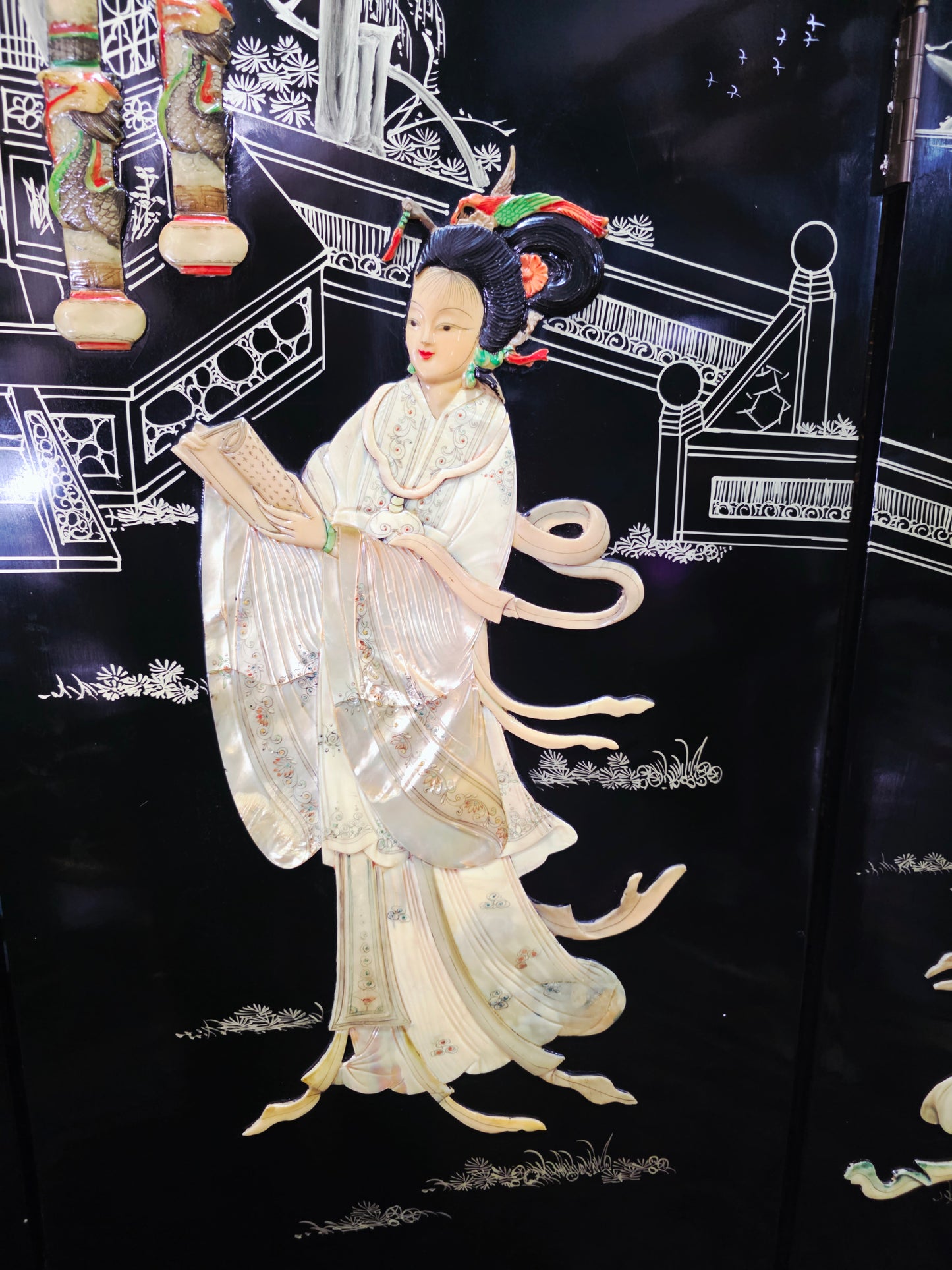 Mid-Century Style Chinese Round 4-Panel Screen✨