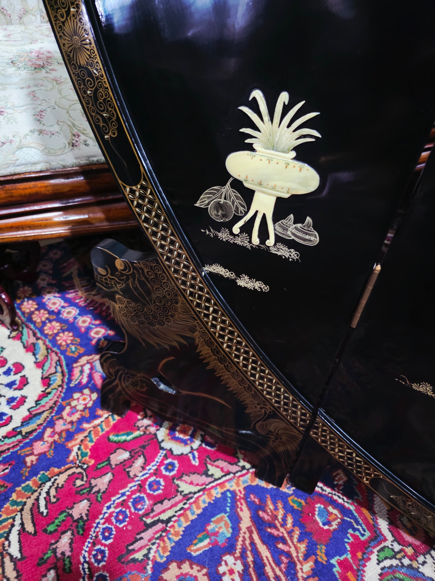 Mid-Century Style Chinese Round 4-Panel Screen✨