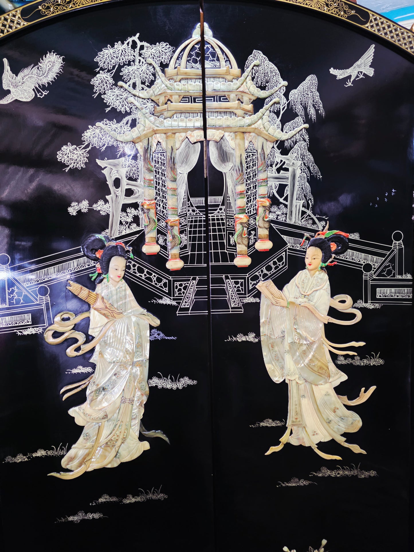 Mid-Century Style Chinese Round 4-Panel Screen✨