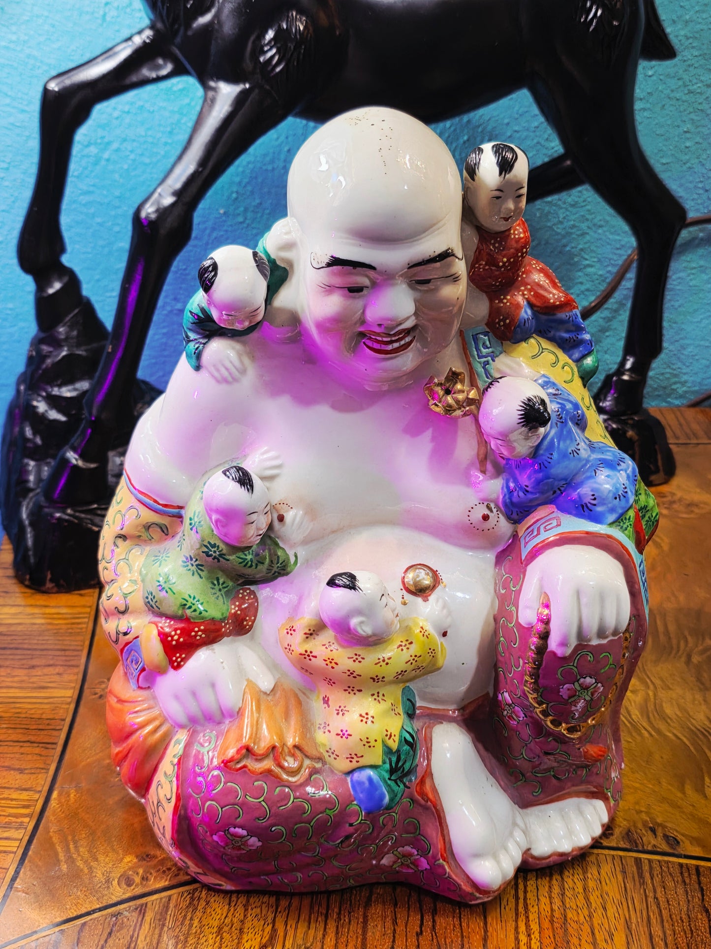 Chinese Ceramic Laughing Buddha with Five Children - Symbol of Prosperity, Abundance, and Family Happiness 🪷