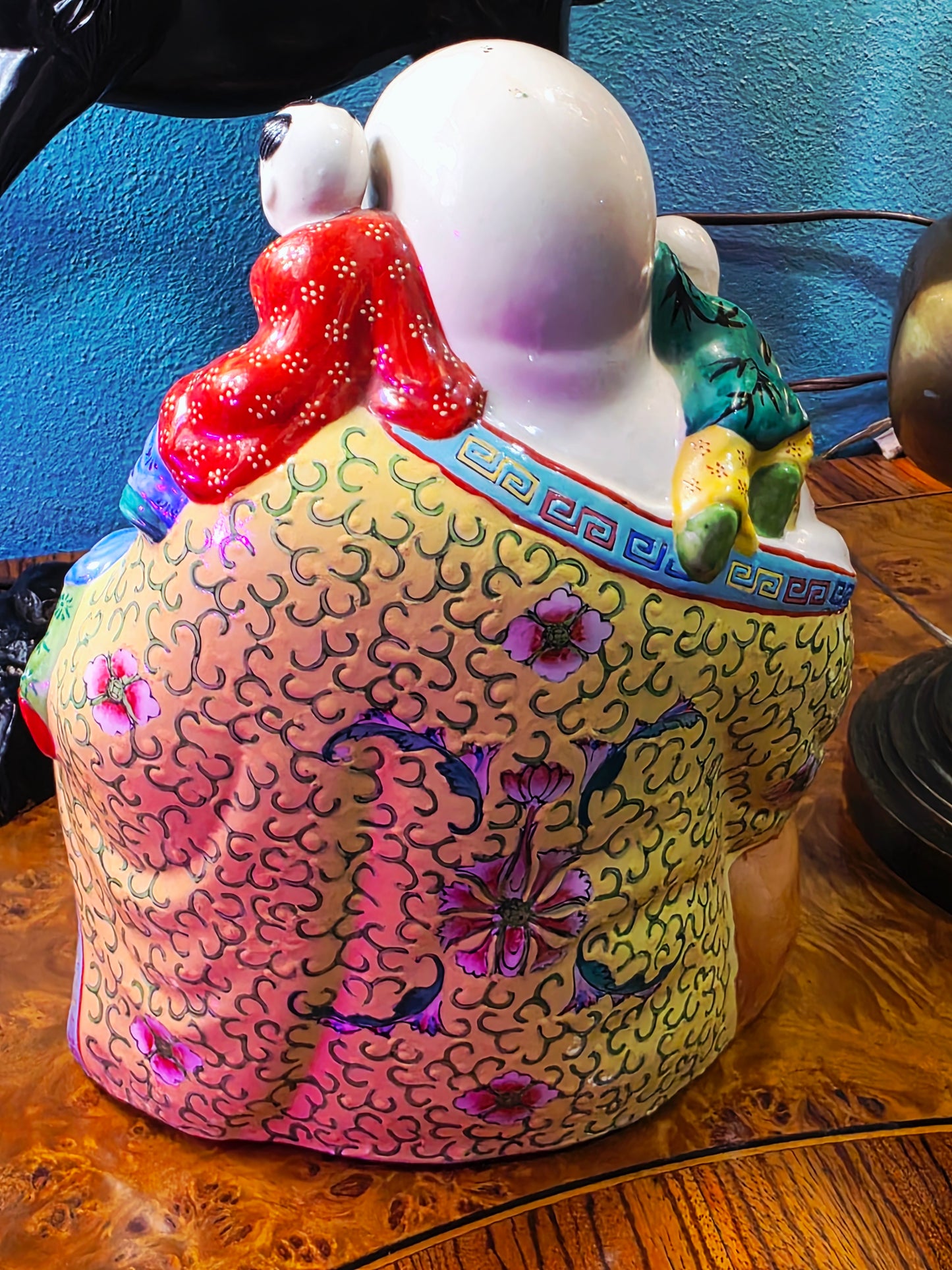 Chinese Ceramic Laughing Buddha with Five Children - Symbol of Prosperity, Abundance, and Family Happiness 🪷