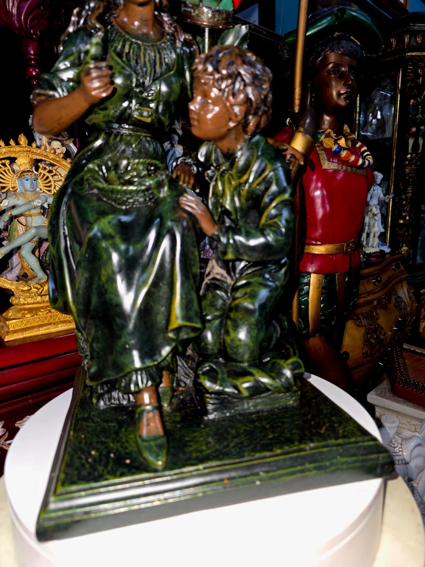 🌸🍃 Lámpara Art Nouveau en Resina Pesada – Principios del Siglo XX🍃🍃