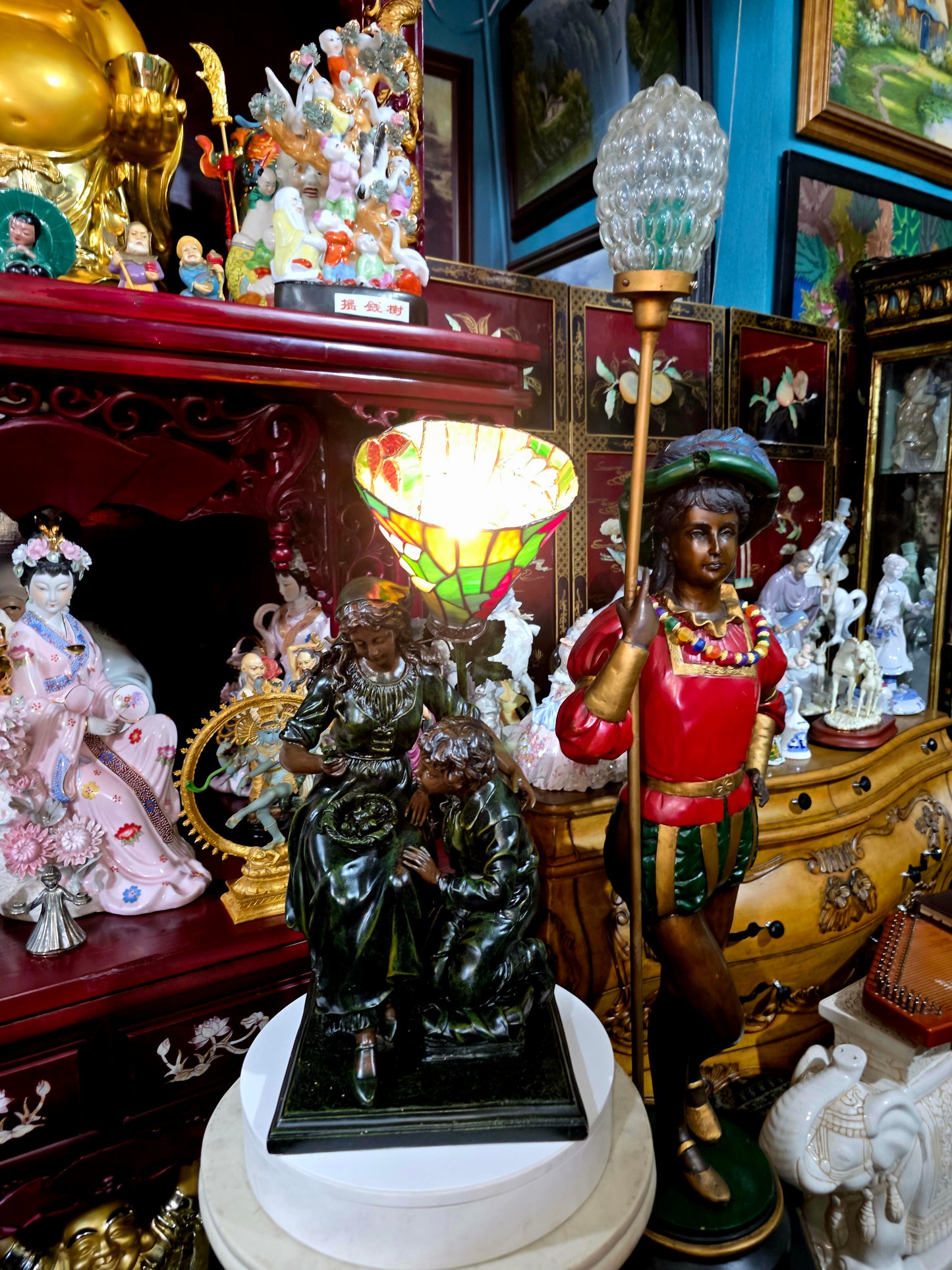 🌸🍃 Lámpara Art Nouveau en Resina Pesada – Principios del Siglo XX🍃🍃