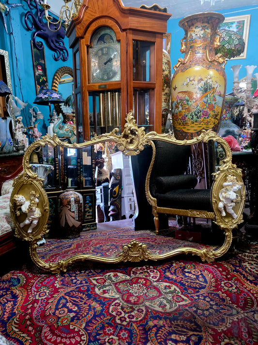🩷Rococo Mirror with Cherub Sculptures – Exclusive Treasure at Rosarito Antiques 🩷