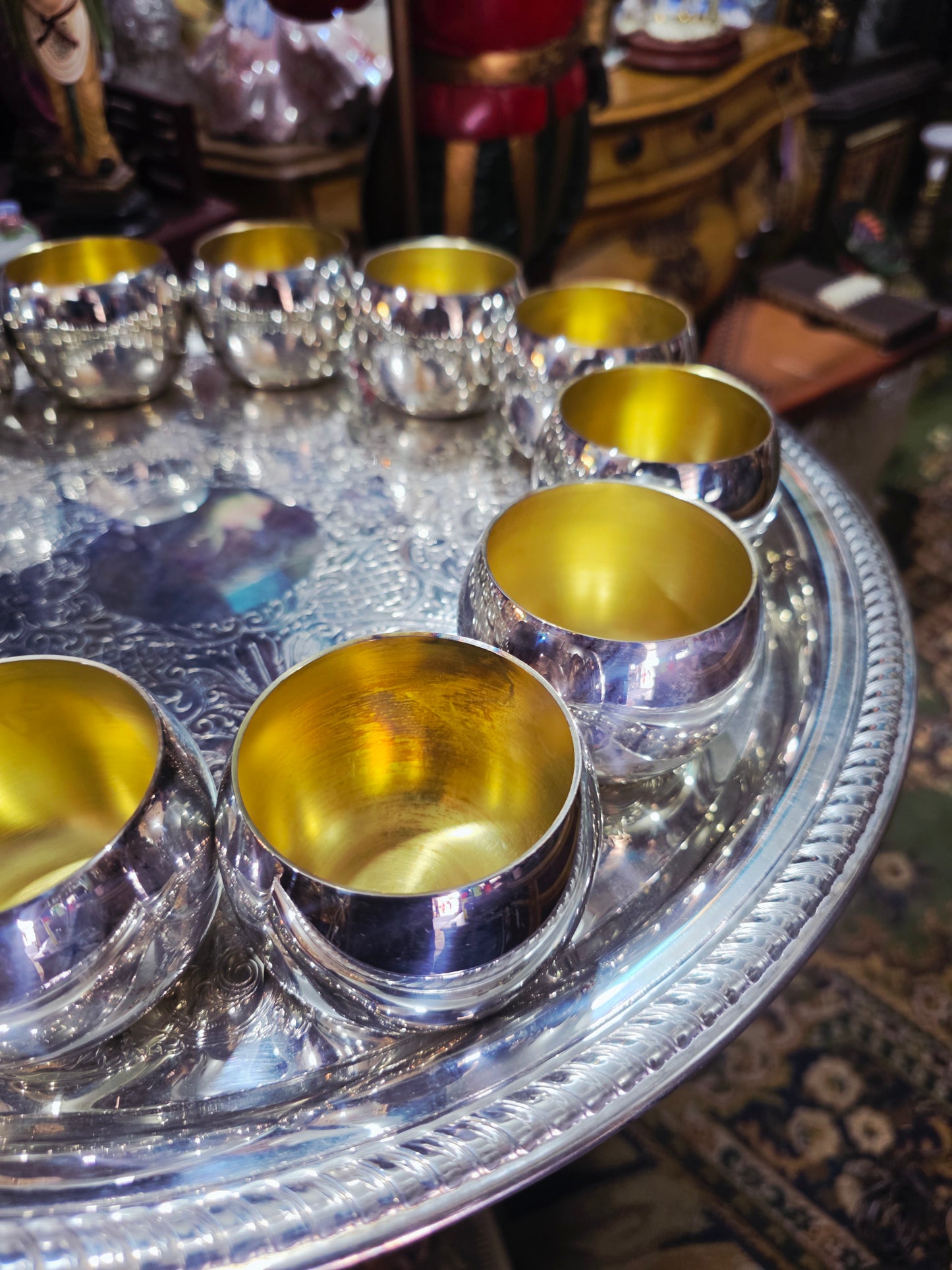 🏺✨ Vintage FB Rogers Silver Plated Victorian Style Punch Bowl Set con 12 Vasos y Vase de Servir – Total 14 Piezas ✨🏺