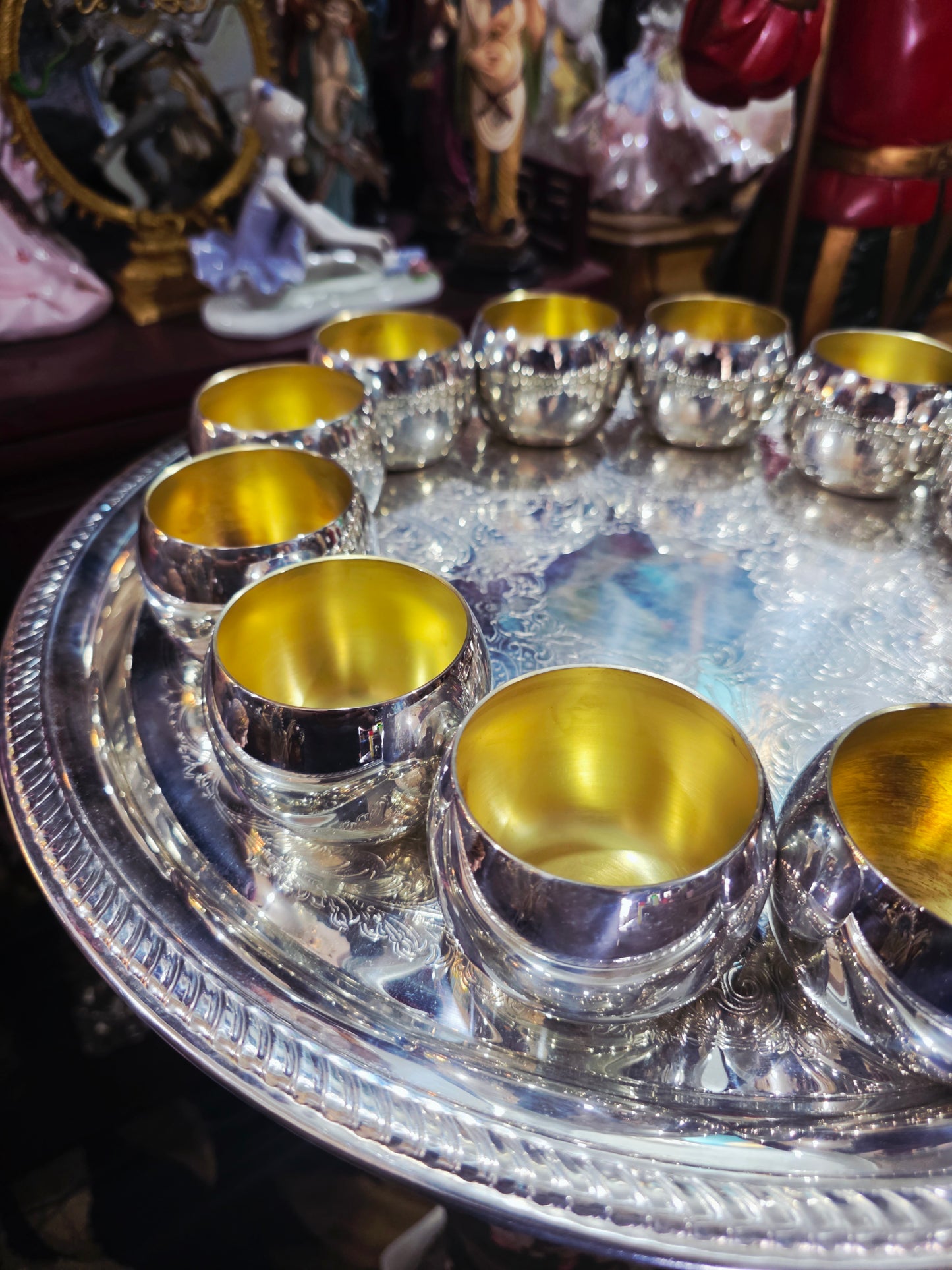 🏺✨ Vintage FB Rogers Silver Plated Victorian Style Punch Bowl Set con 12 Vasos y Vase de Servir – Total 14 Piezas ✨🏺