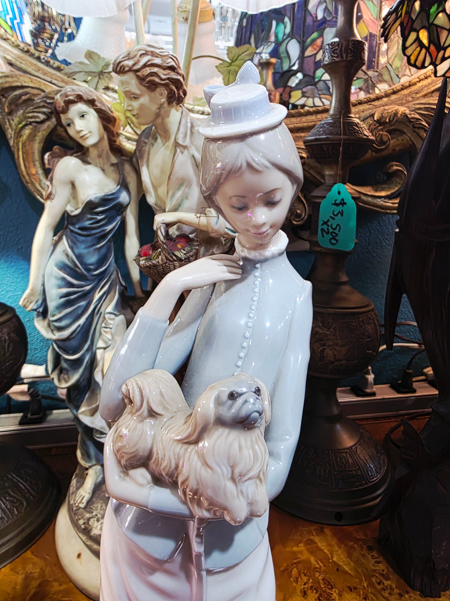 🎨 De Paseo Con El Perrito 🐕 Lladro 4893 | Año de emisión: 1974