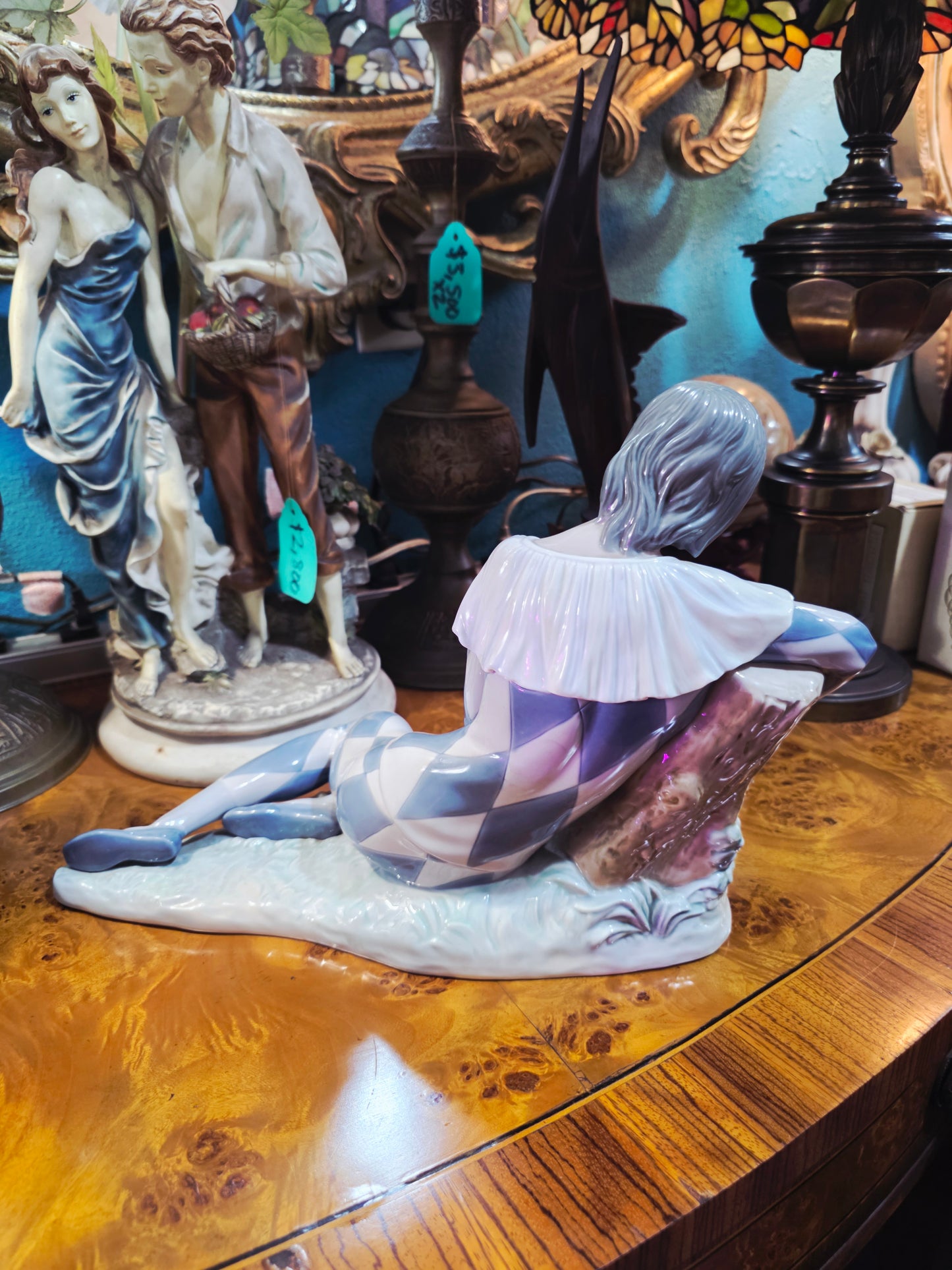 🎨 Harlequin De La Rosa - Harlequin Reclining 🎭 Lladro 01005128 | Año de emisión: 1982