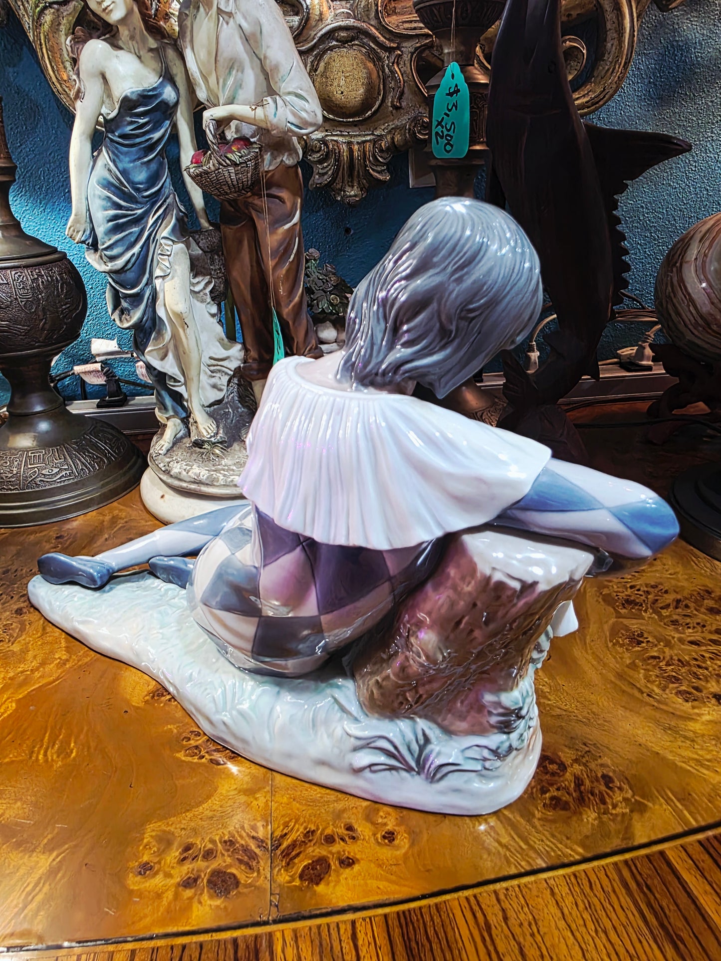 🎨 Harlequin De La Rosa - Harlequin Reclining 🎭 Lladro 01005128 | Año de emisión: 1982