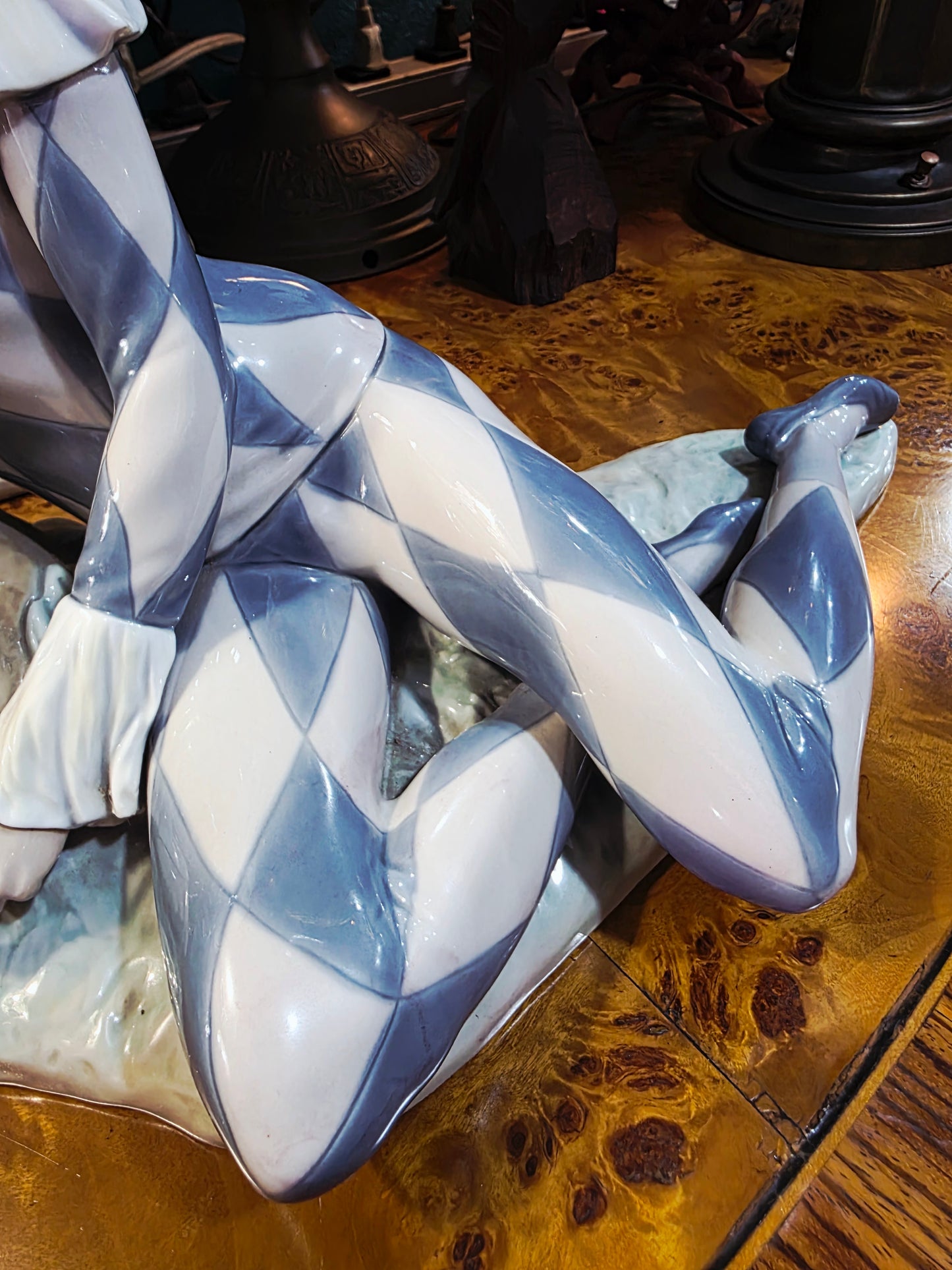 🎨 Harlequin De La Rosa - Harlequin Reclining 🎭 Lladro 01005128 | Año de emisión: 1982