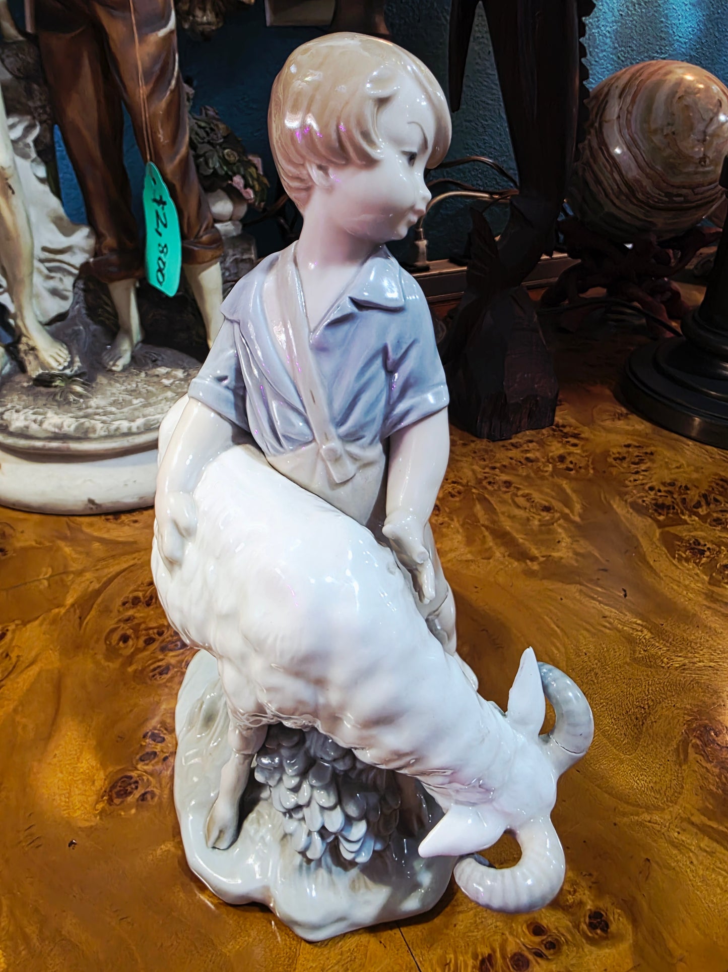 🎨 Niño con Carnero 🐏 Nao de Lladró | Año de emisión: Siglo XX