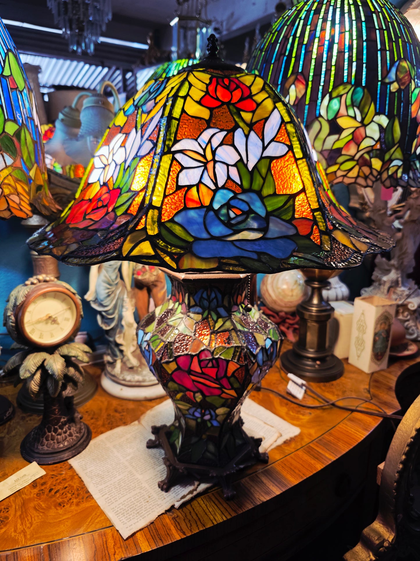 🌹🪞✨ Lampara Tiffany Vitral Floral de Gran Presencia ✨🪞🌹