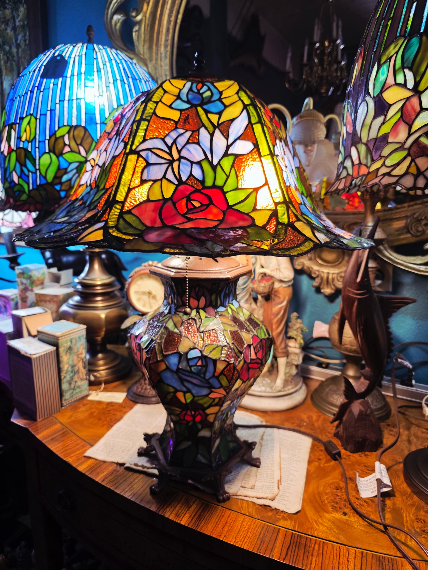 🌹🪞✨ Lampara Tiffany Vitral Floral de Gran Presencia ✨🪞🌹