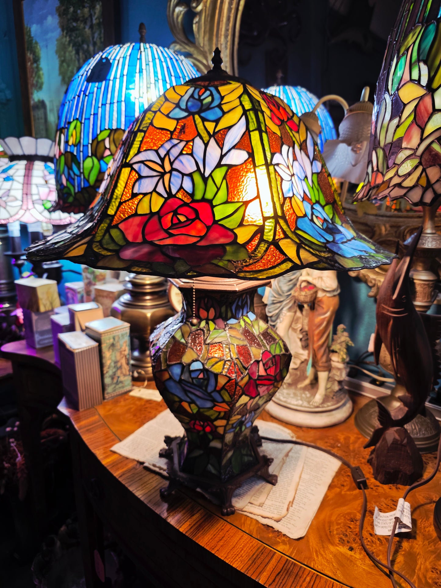 🌹🪞✨ Lampara Tiffany Vitral Floral de Gran Presencia ✨🪞🌹