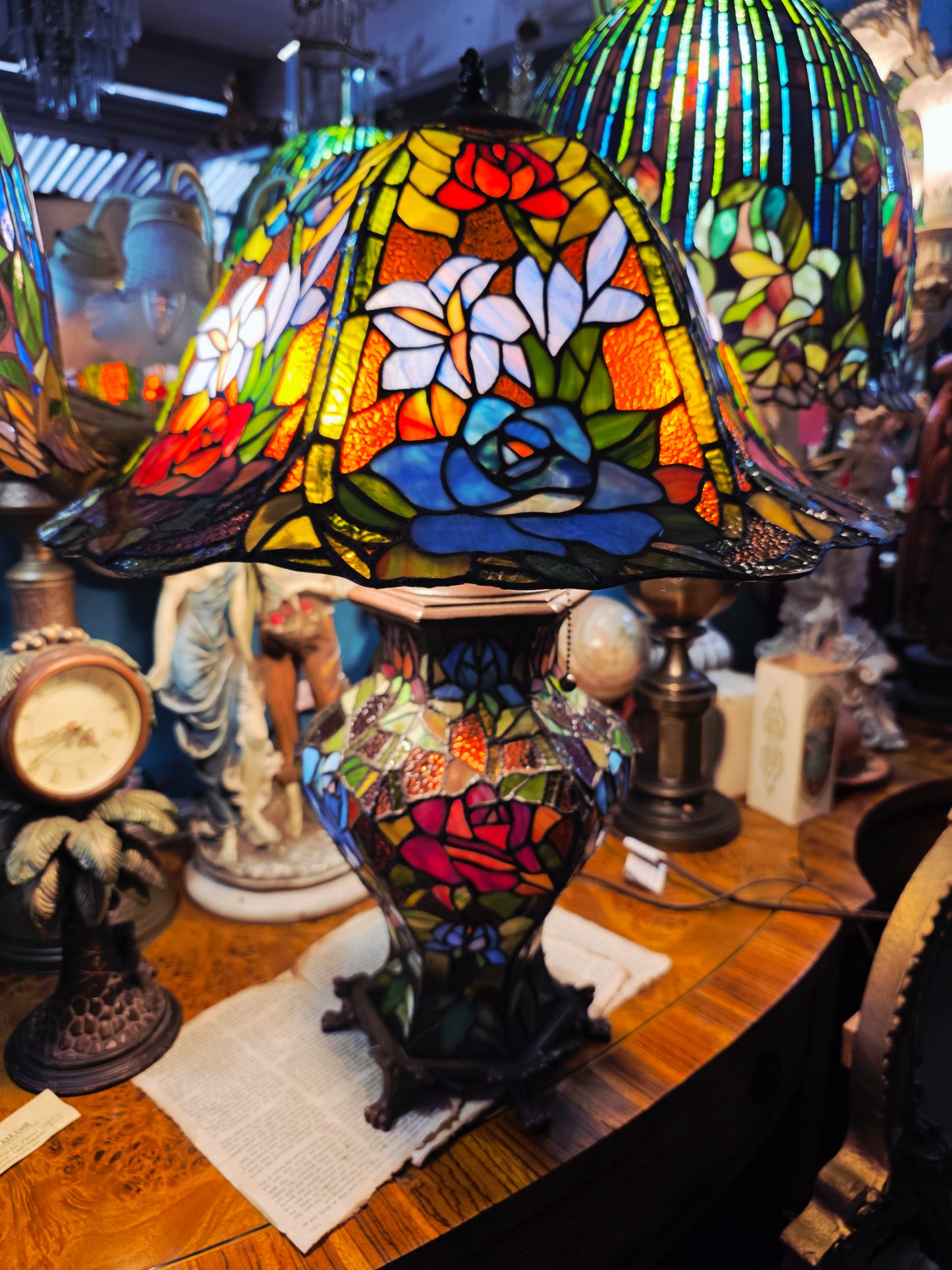 🌹🪞✨ Lampara Tiffany Vitral Floral de Gran Presencia ✨🪞🌹