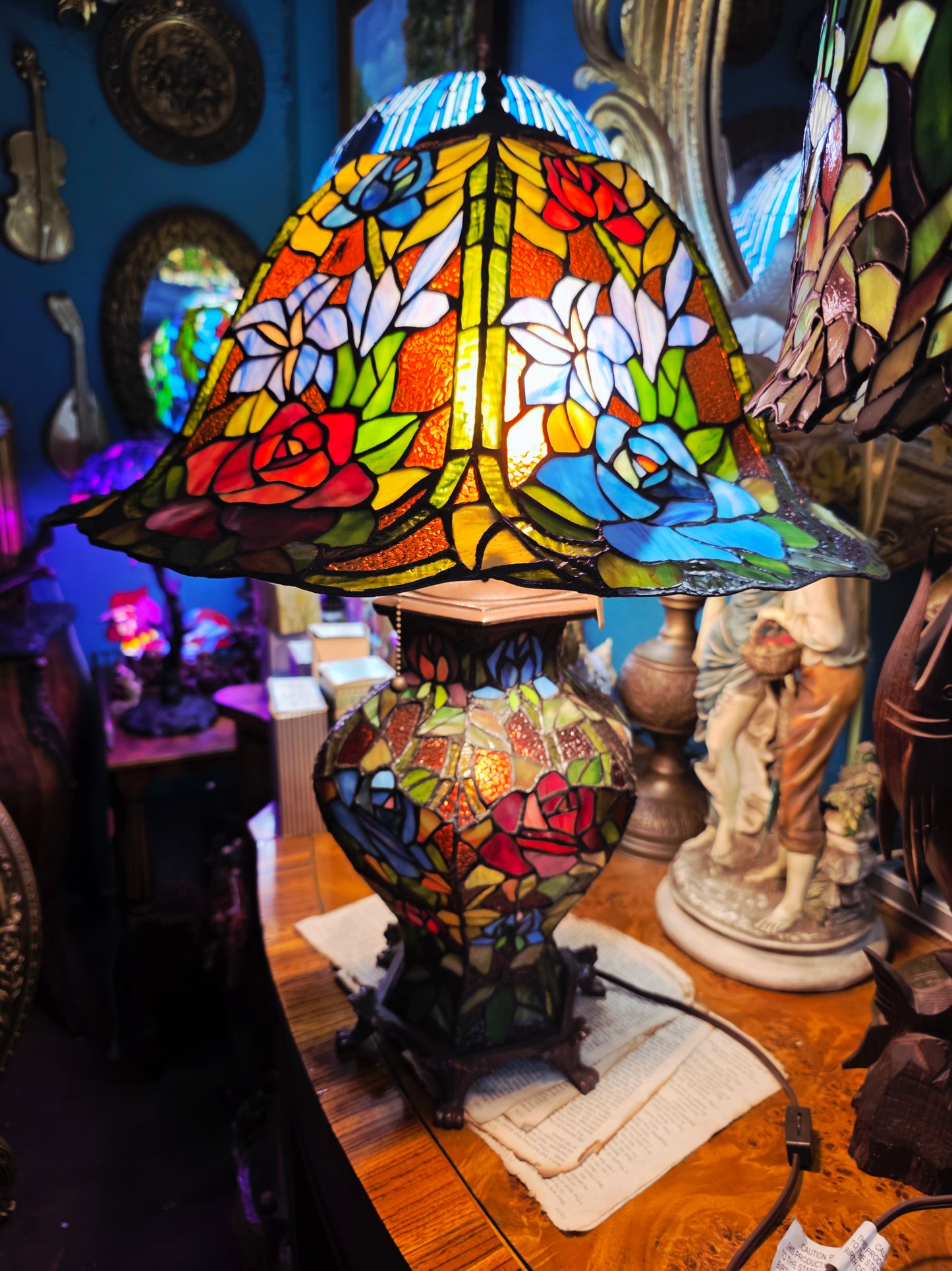 🌹🪞✨ Lampara Tiffany Vitral Floral de Gran Presencia ✨🪞🌹