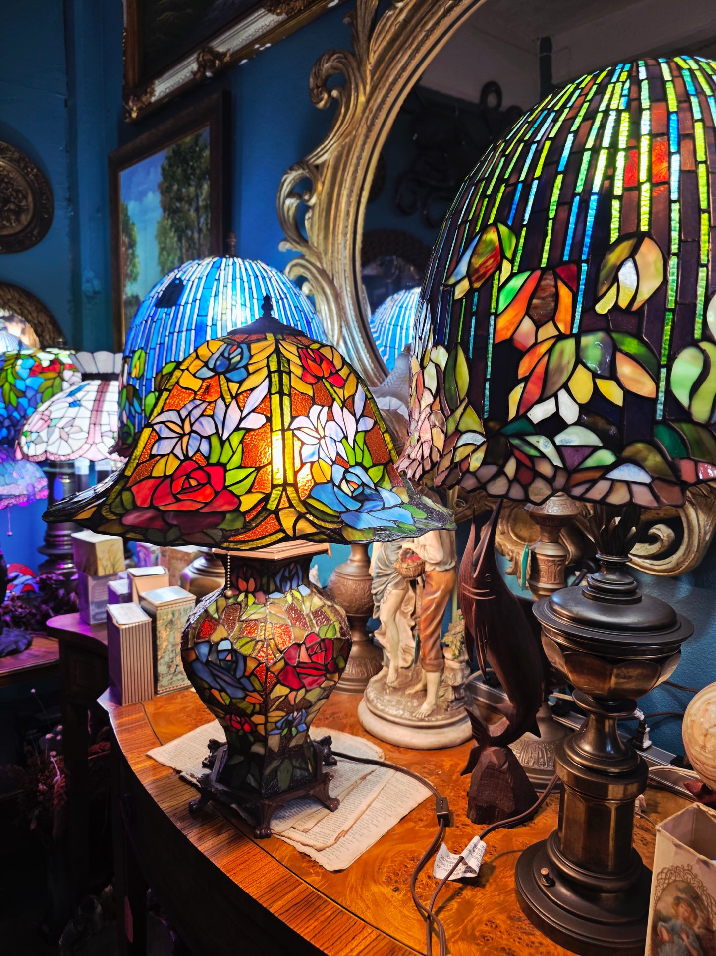 🌹🪞✨ Lampara Tiffany Vitral Floral de Gran Presencia ✨🪞🌹