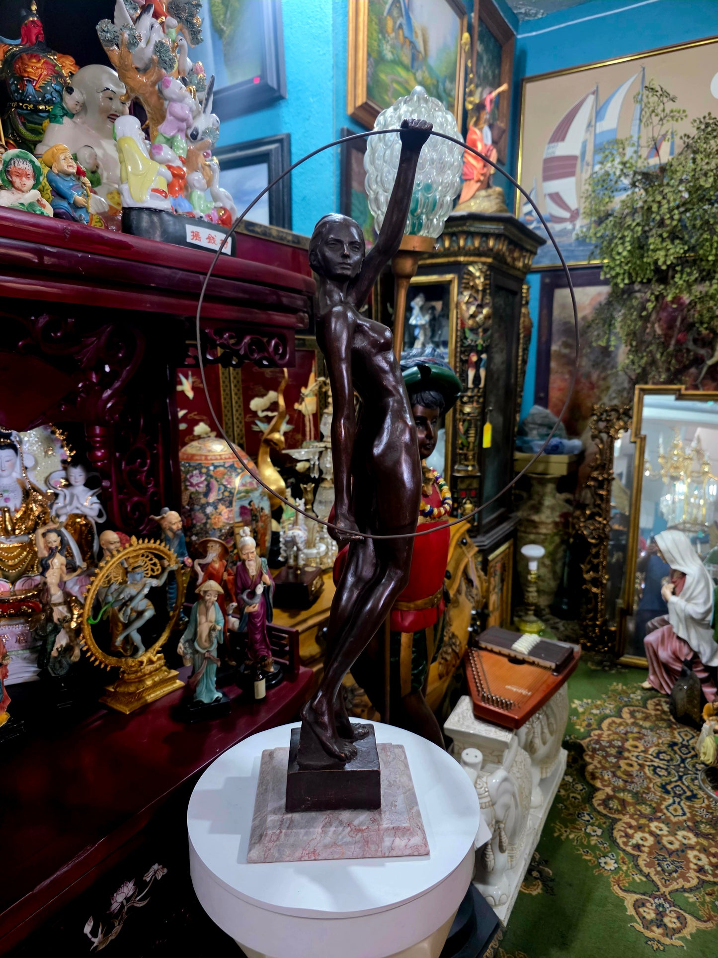 Allegorical Sculpture in Resin with Crushed Stone and Marble Base 🏛️🪙