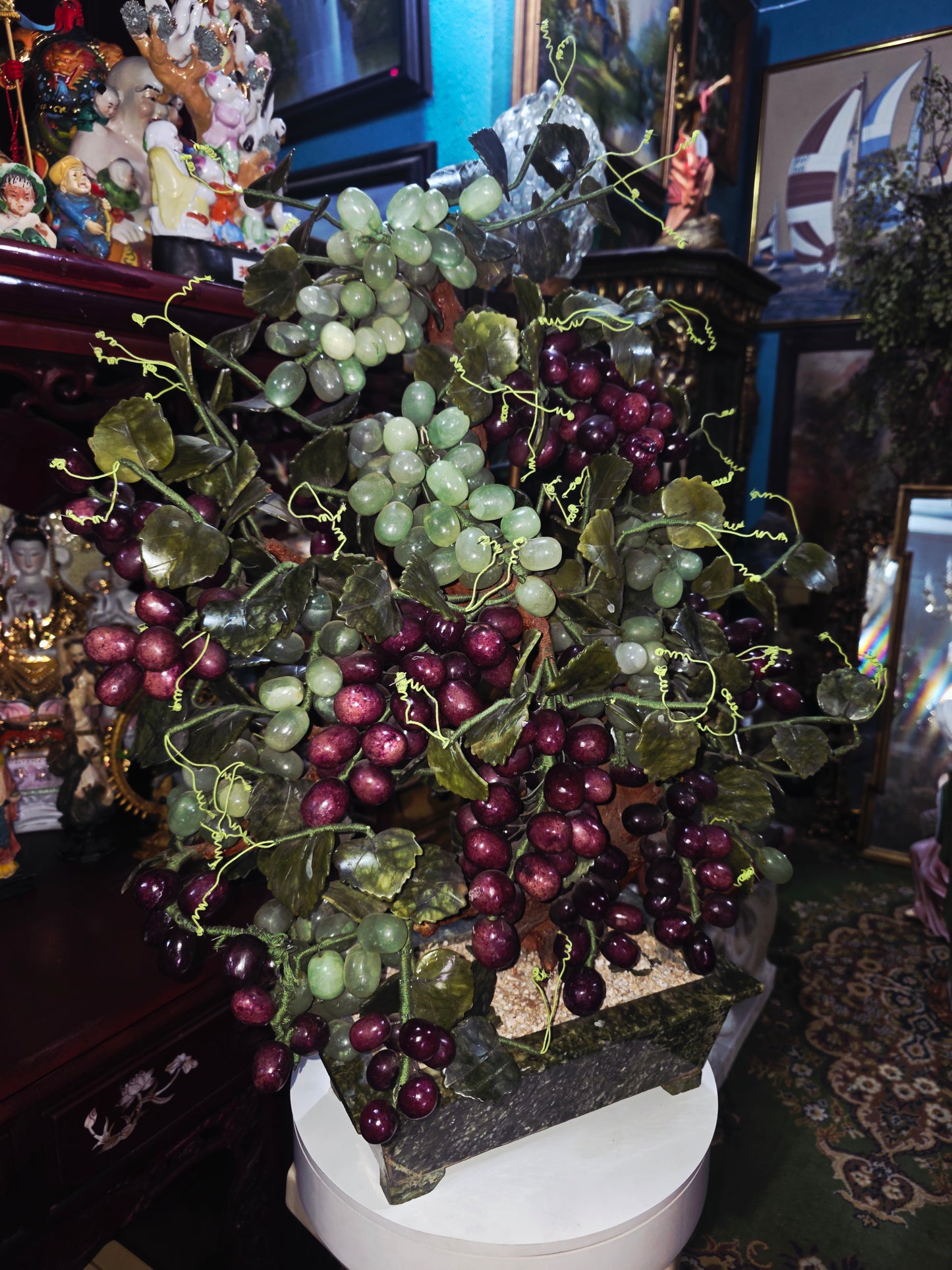 Escultura China Vintage de Uvas en Piedra Tallada Mid-century – Mediados del Siglo XX🍇🌿