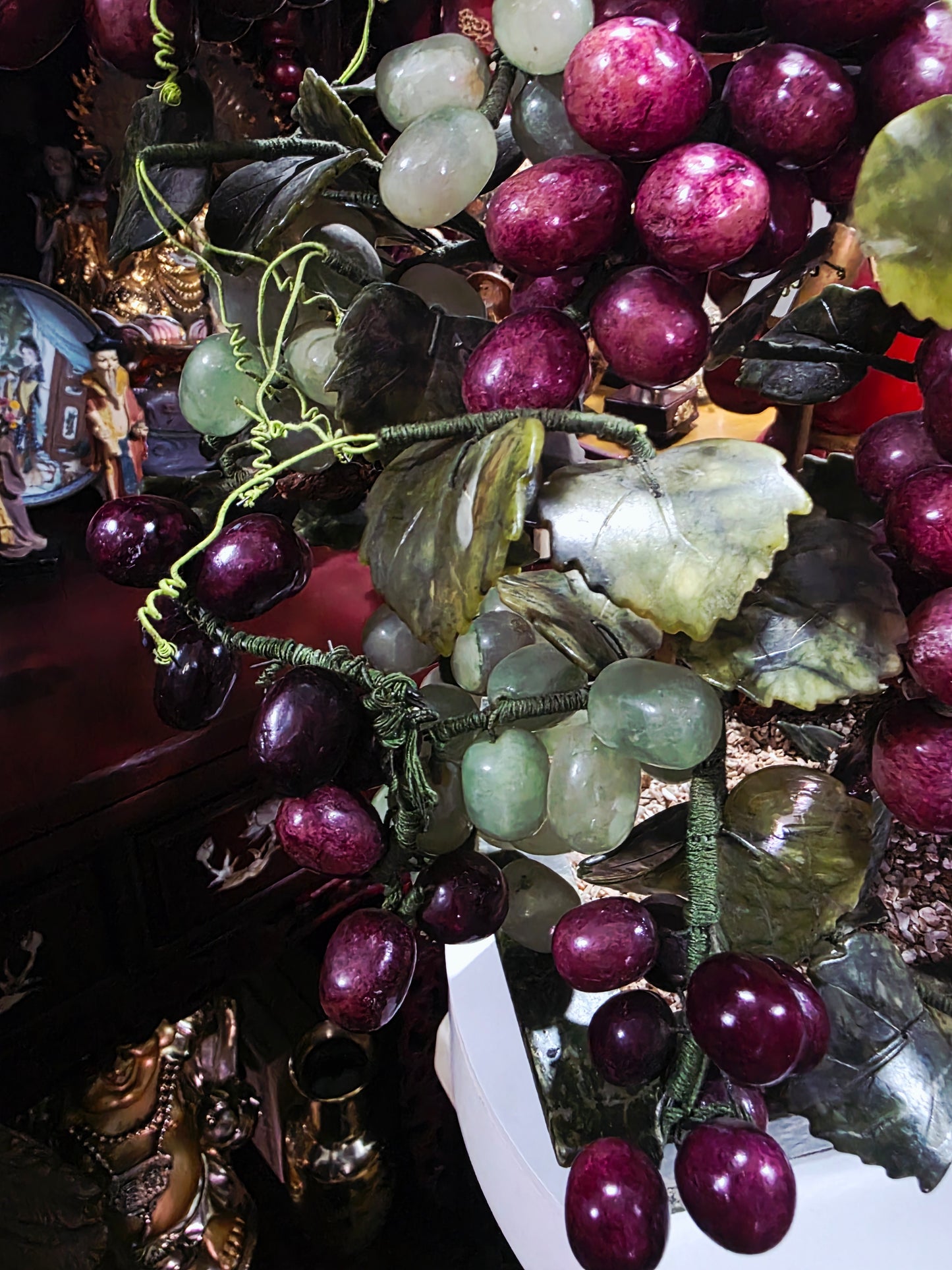 Escultura China Vintage de Uvas en Piedra Tallada Mid-century – Mediados del Siglo XX🍇🌿