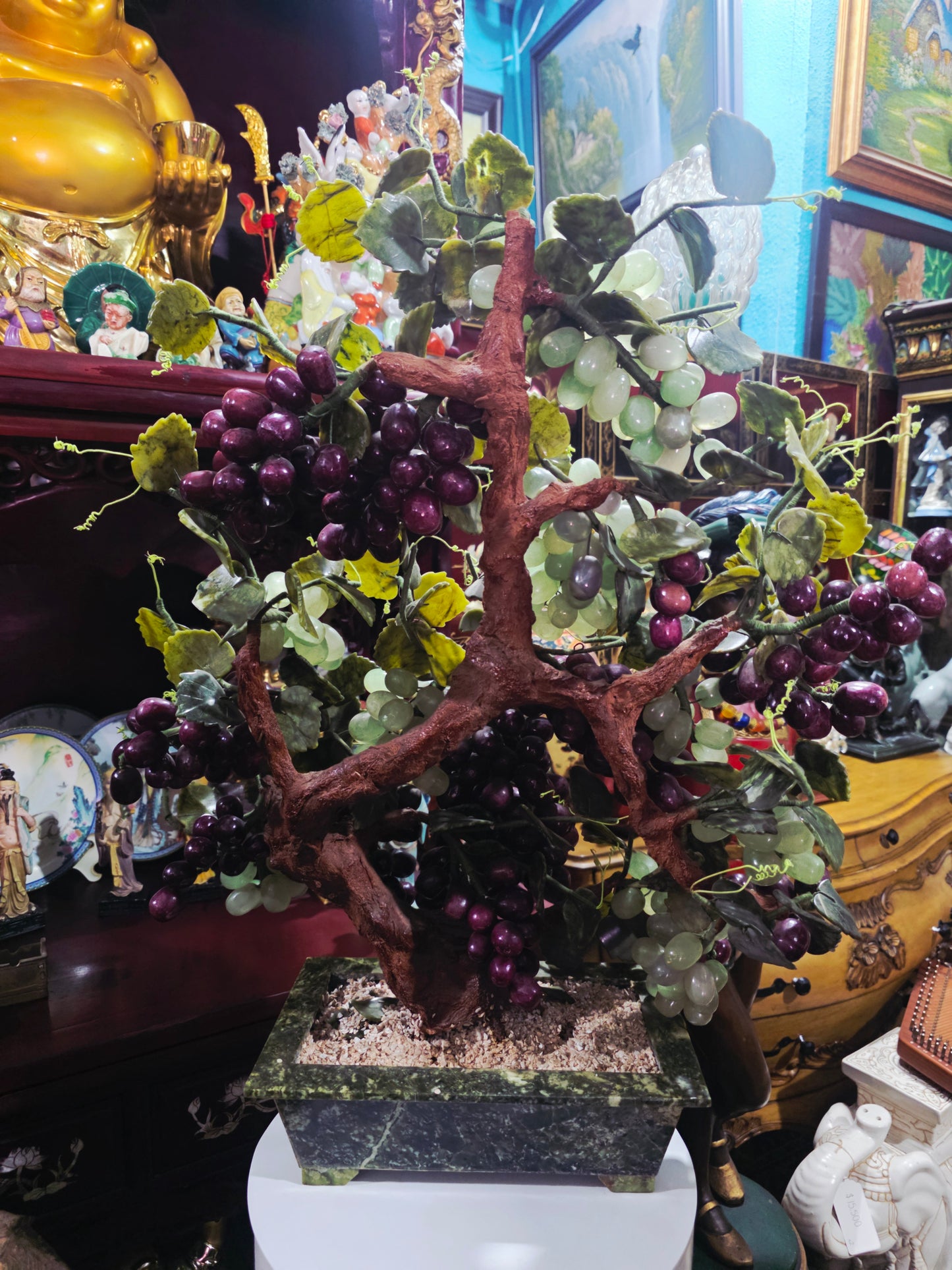 Escultura China Vintage de Uvas en Piedra Tallada Mid-century – Mediados del Siglo XX🍇🌿