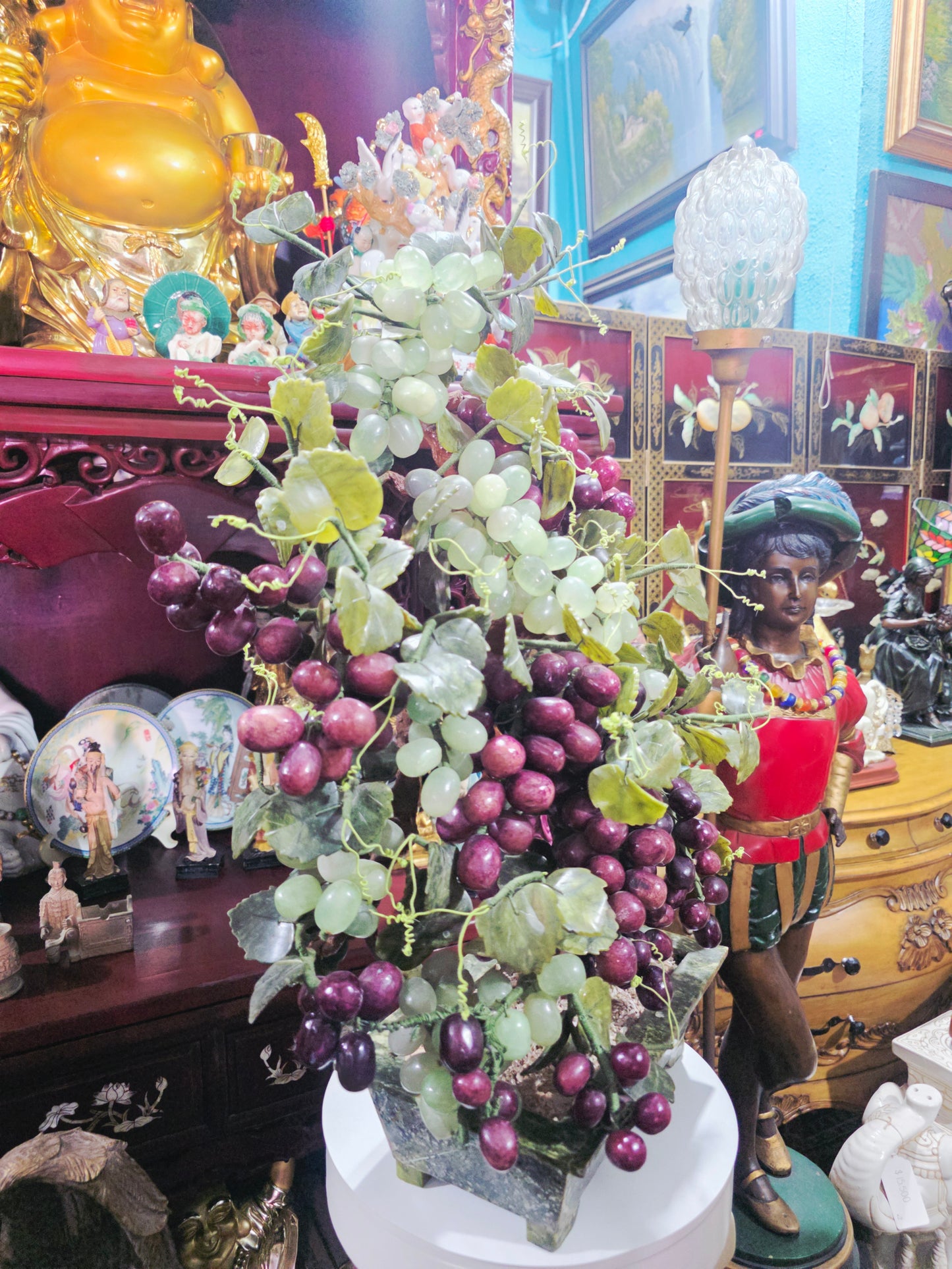 Escultura China Vintage de Uvas en Piedra Tallada Mid-century – Mediados del Siglo XX🍇🌿